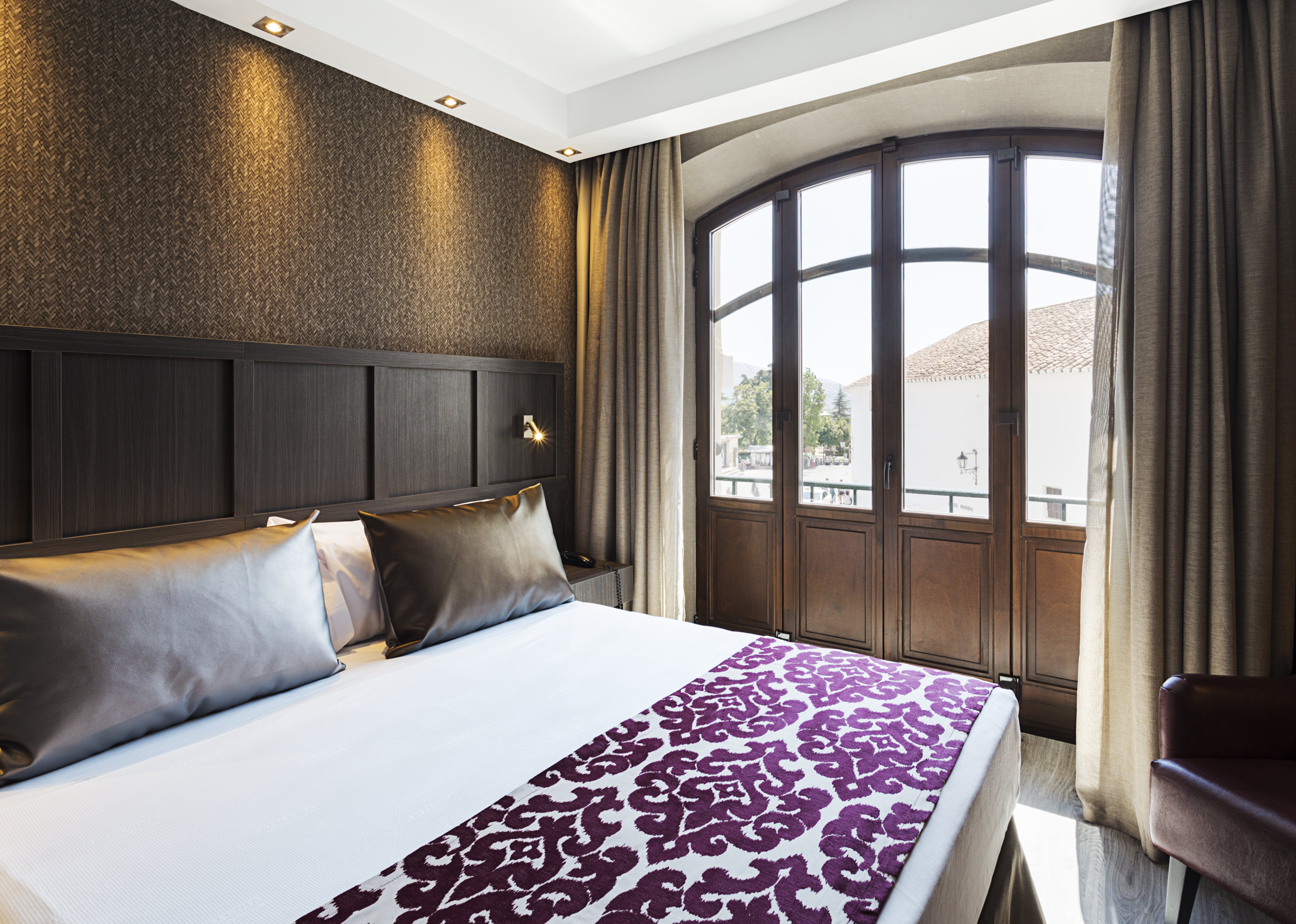 Double or Twin Superior