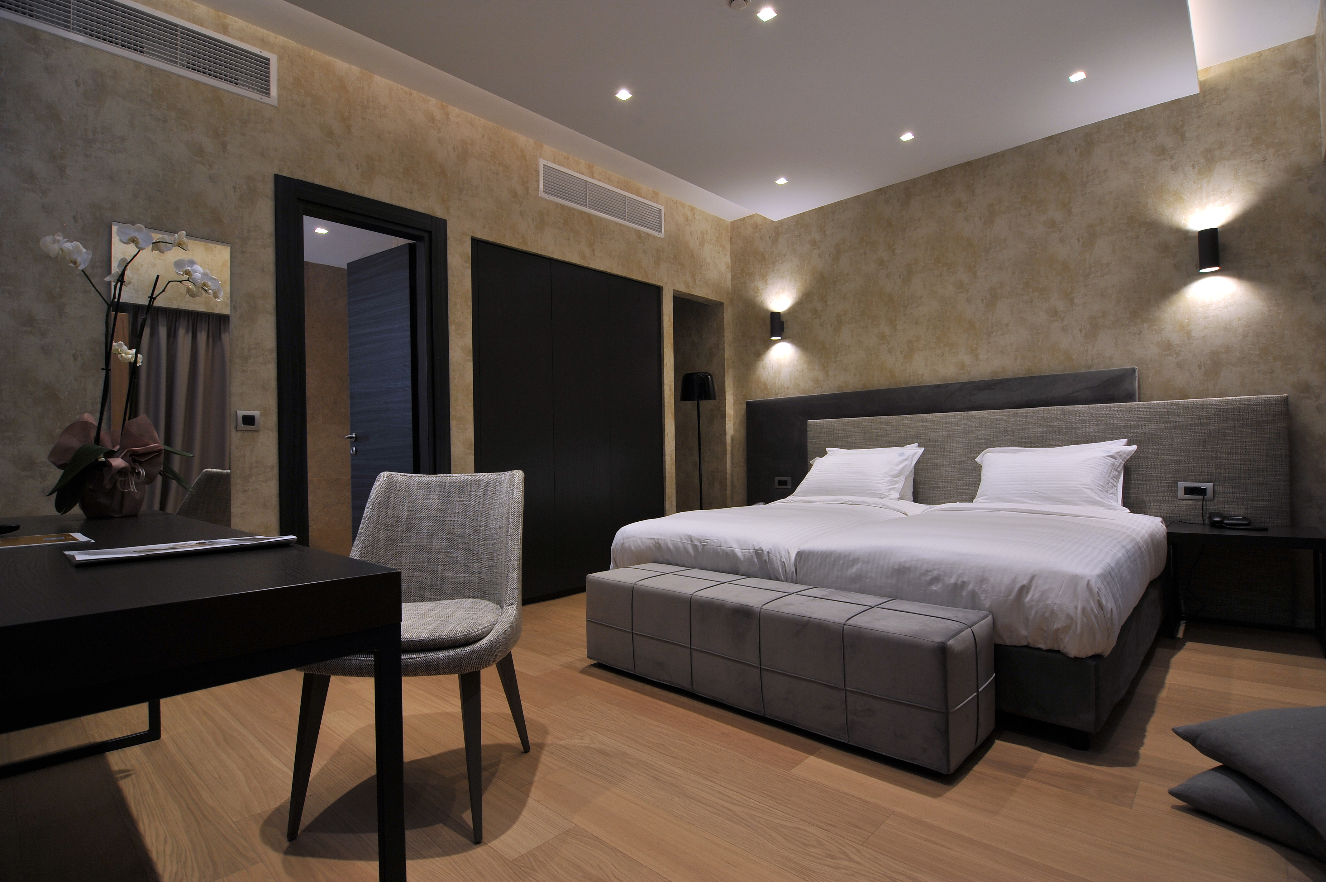 Double or Twin Deluxe