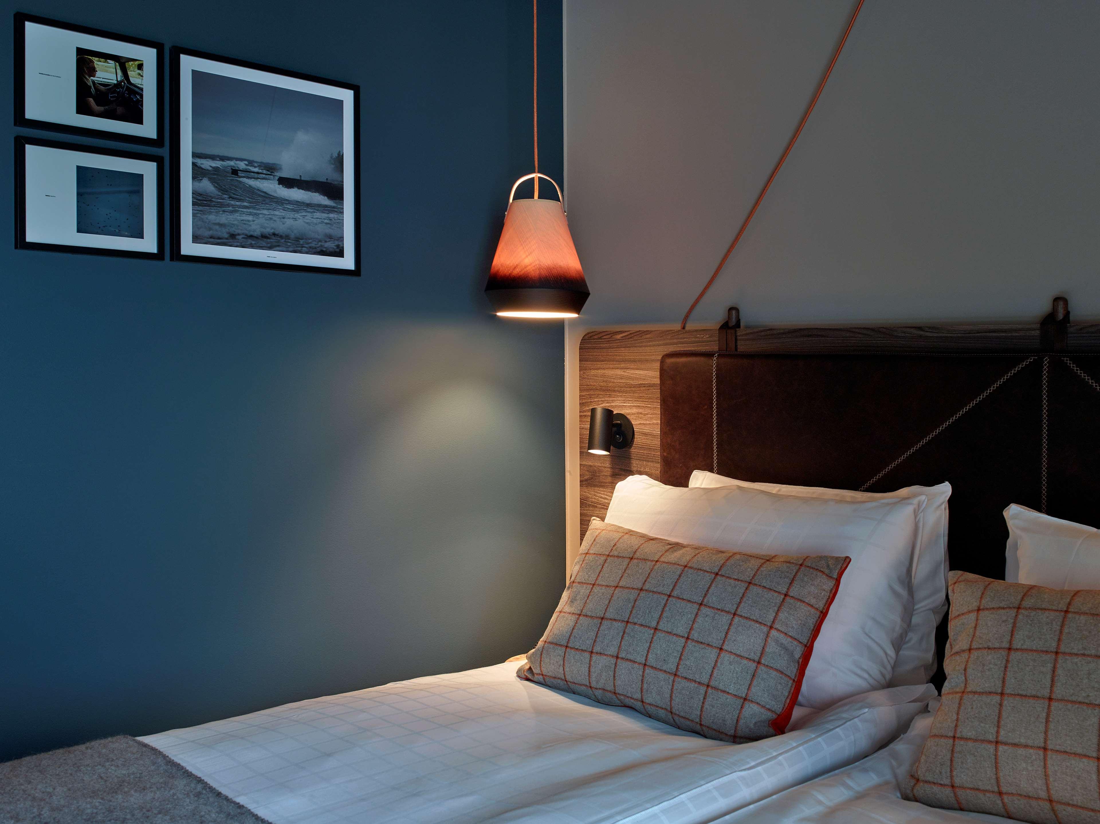 Double Single Queen Size Bed