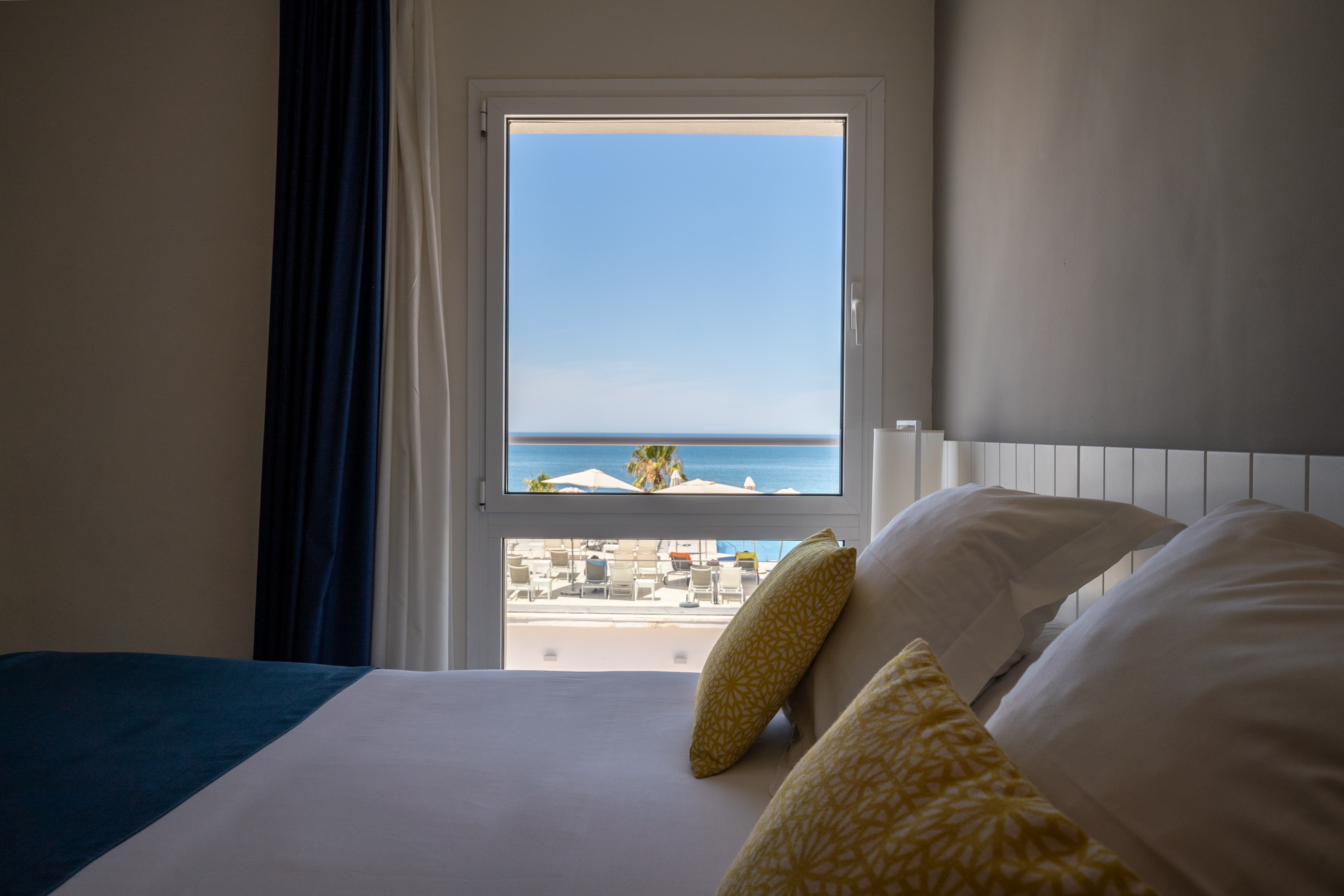 Double or Twin Side Sea View