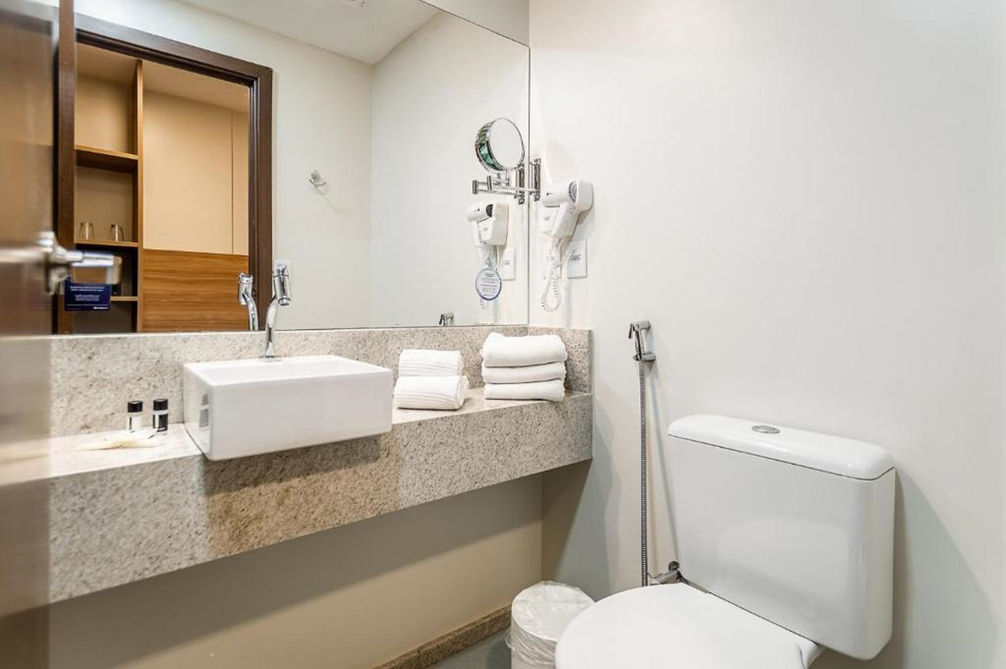 Family Room Capacity 3