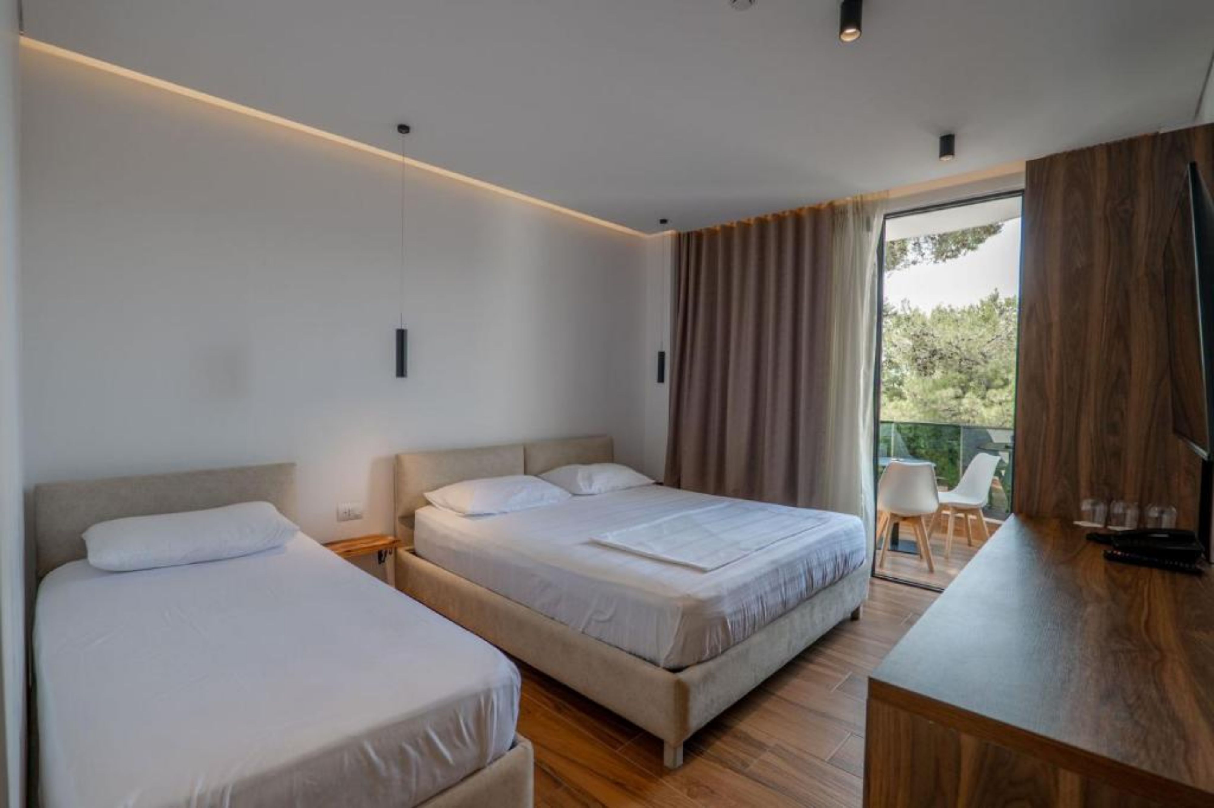 Triple with Air Conditioning