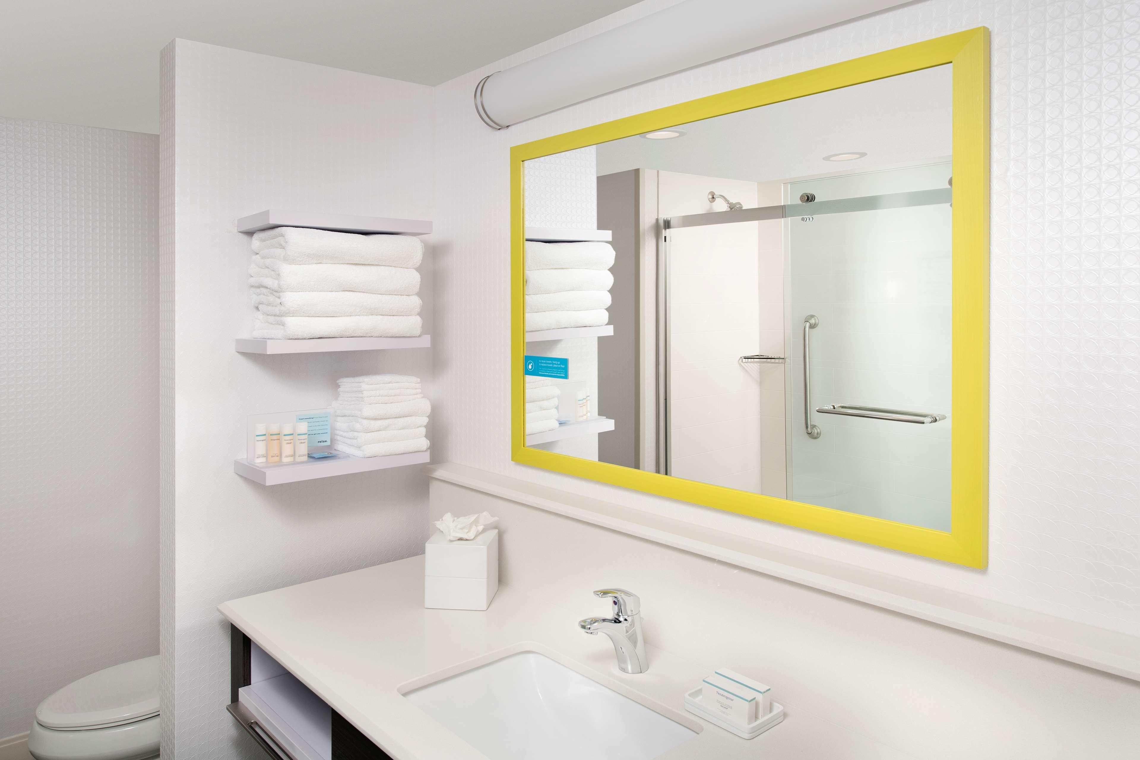 Room Premium King Bed