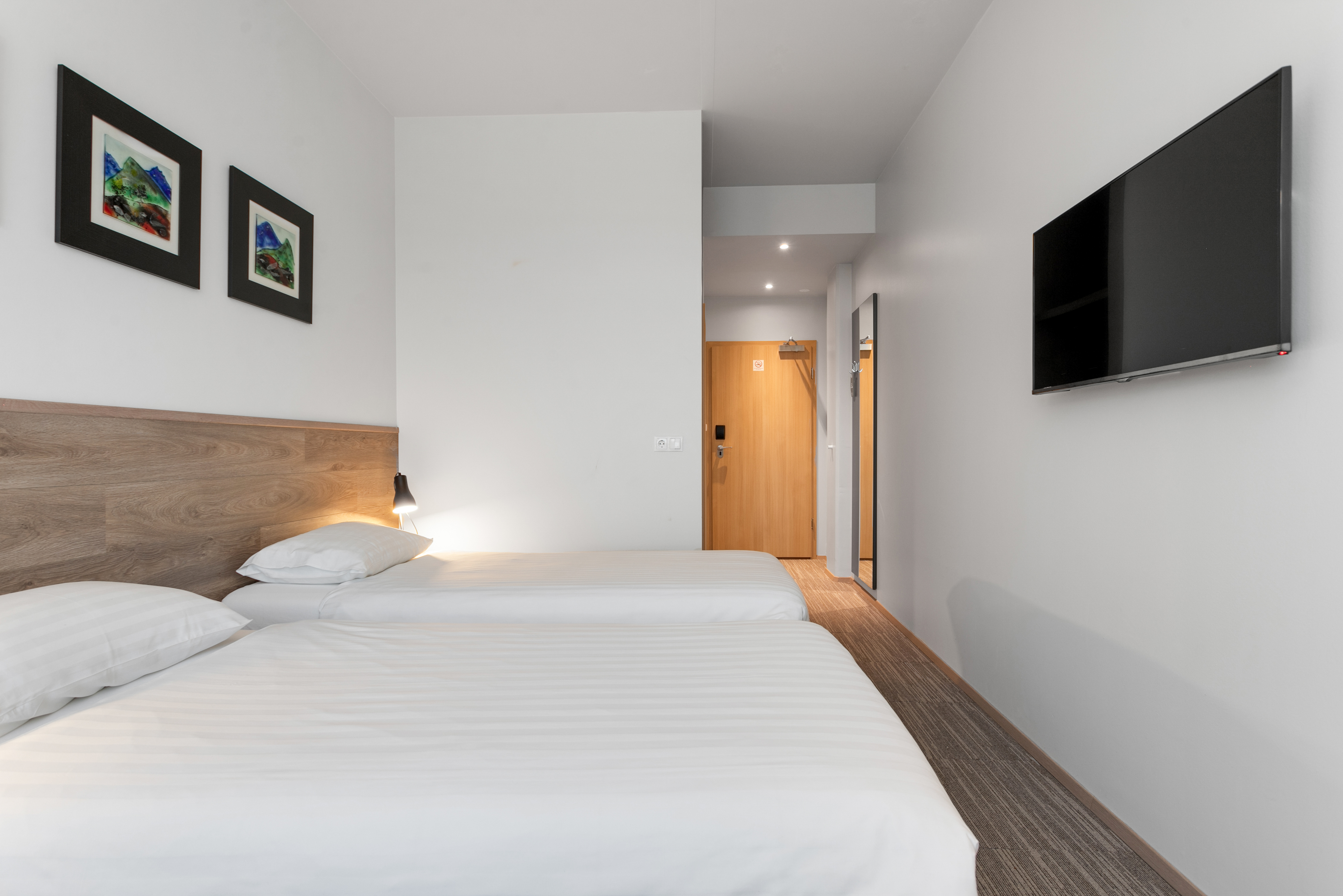 Double or Twin Standard