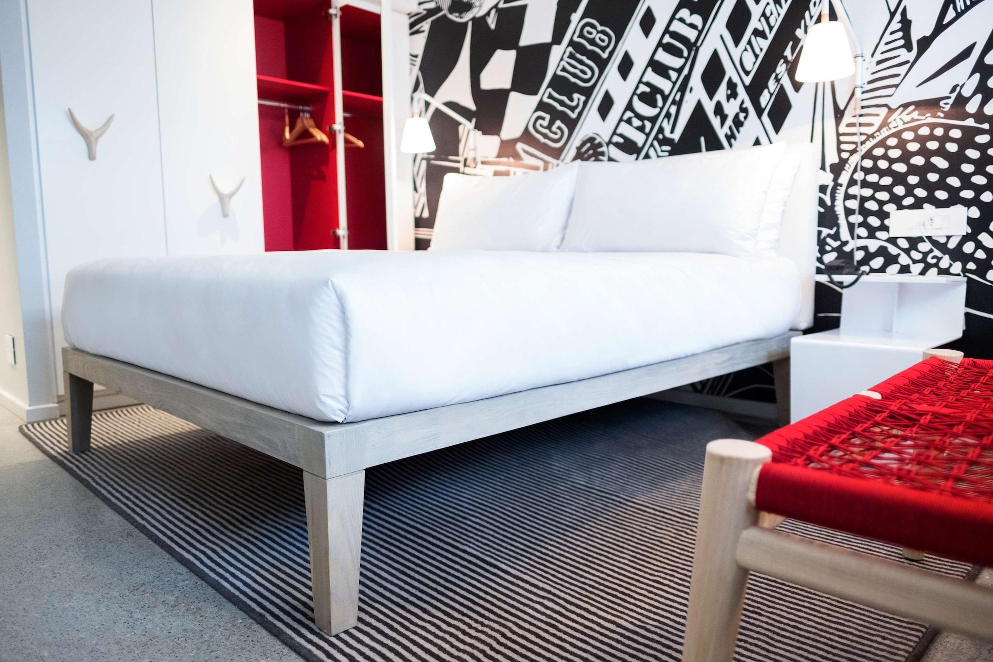 Double King Size Bed