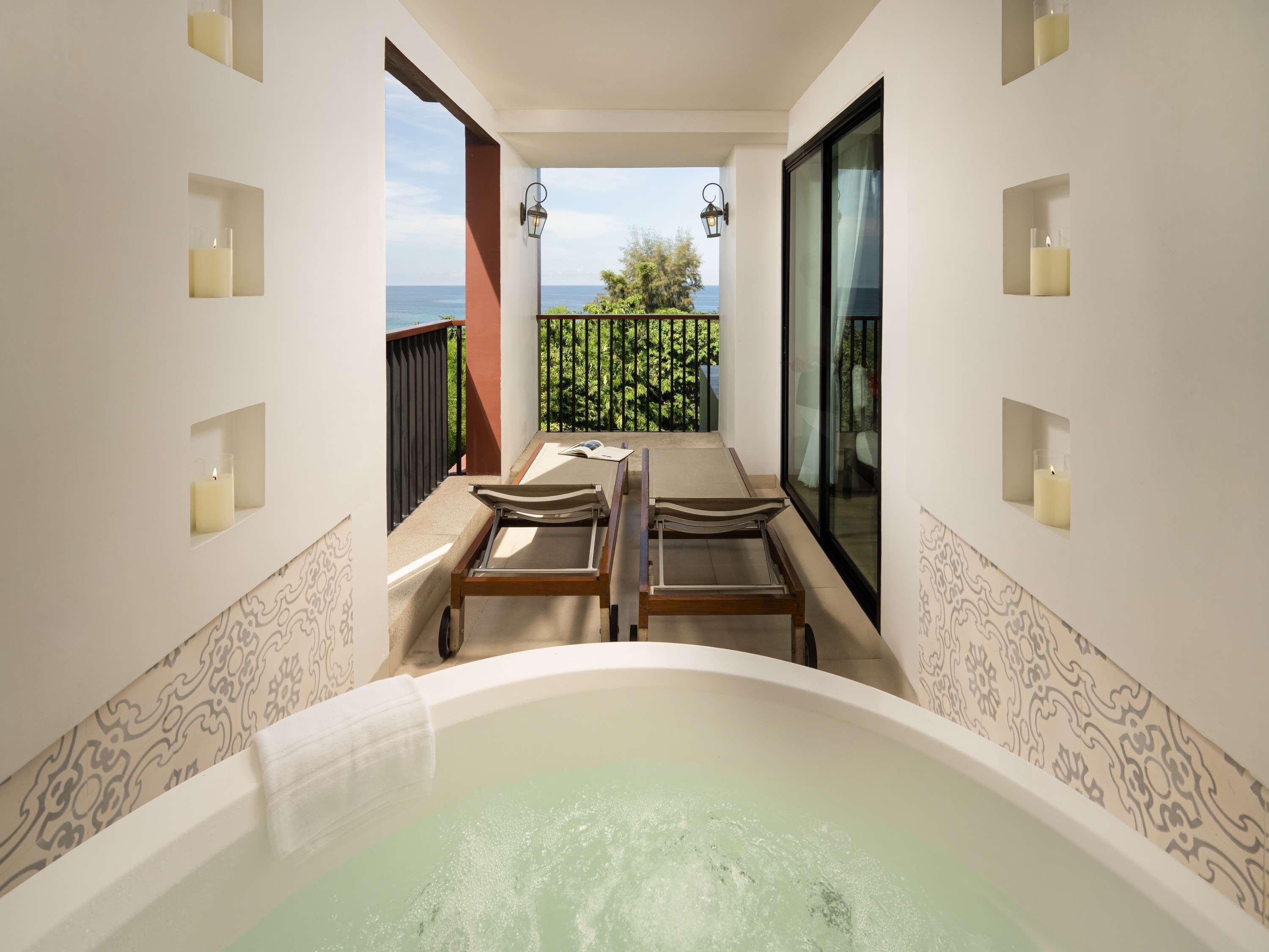 Junior Suite King Size Bed