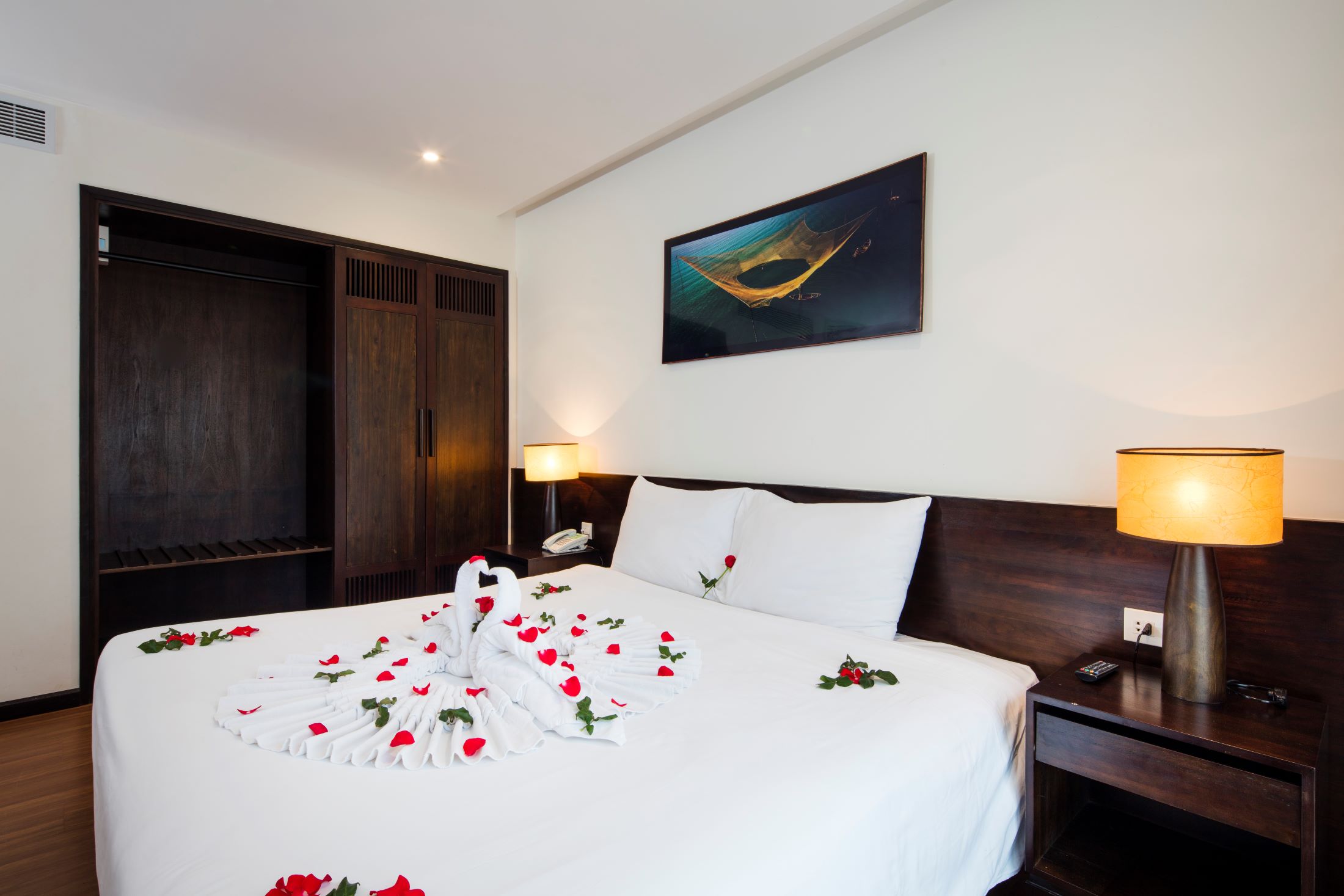 Double or Twin Inner-superior