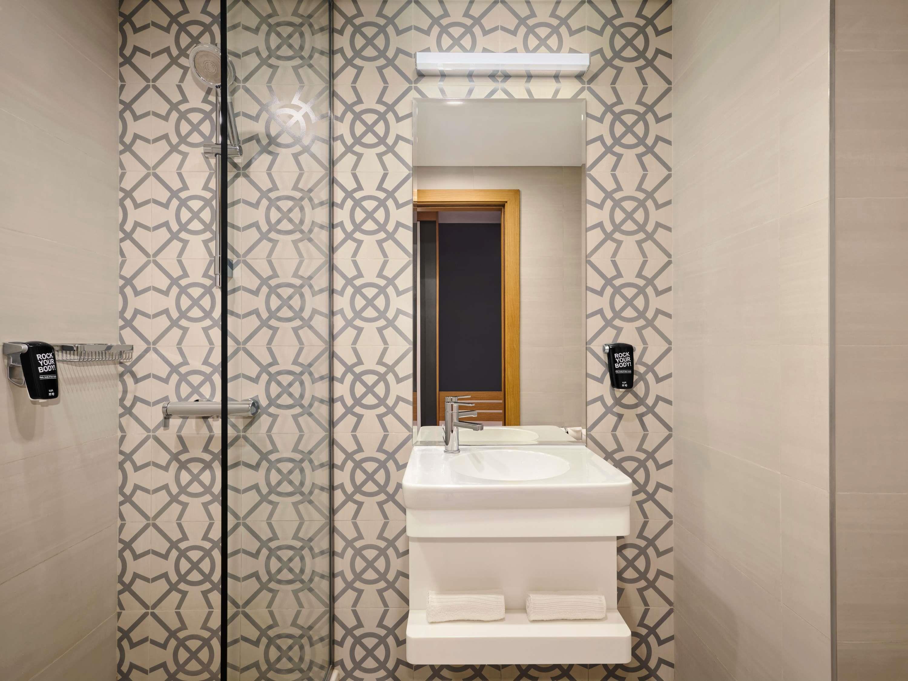 Room City View King Bed