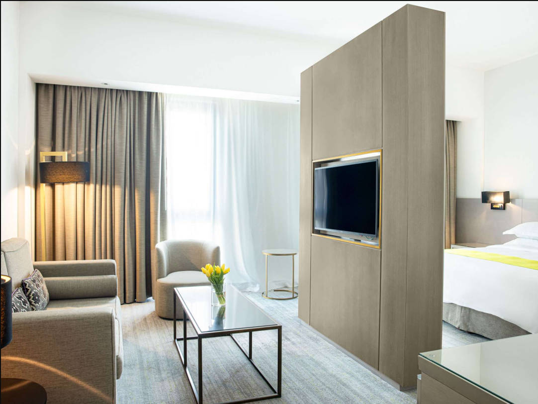 Junior Suite King Size Bed