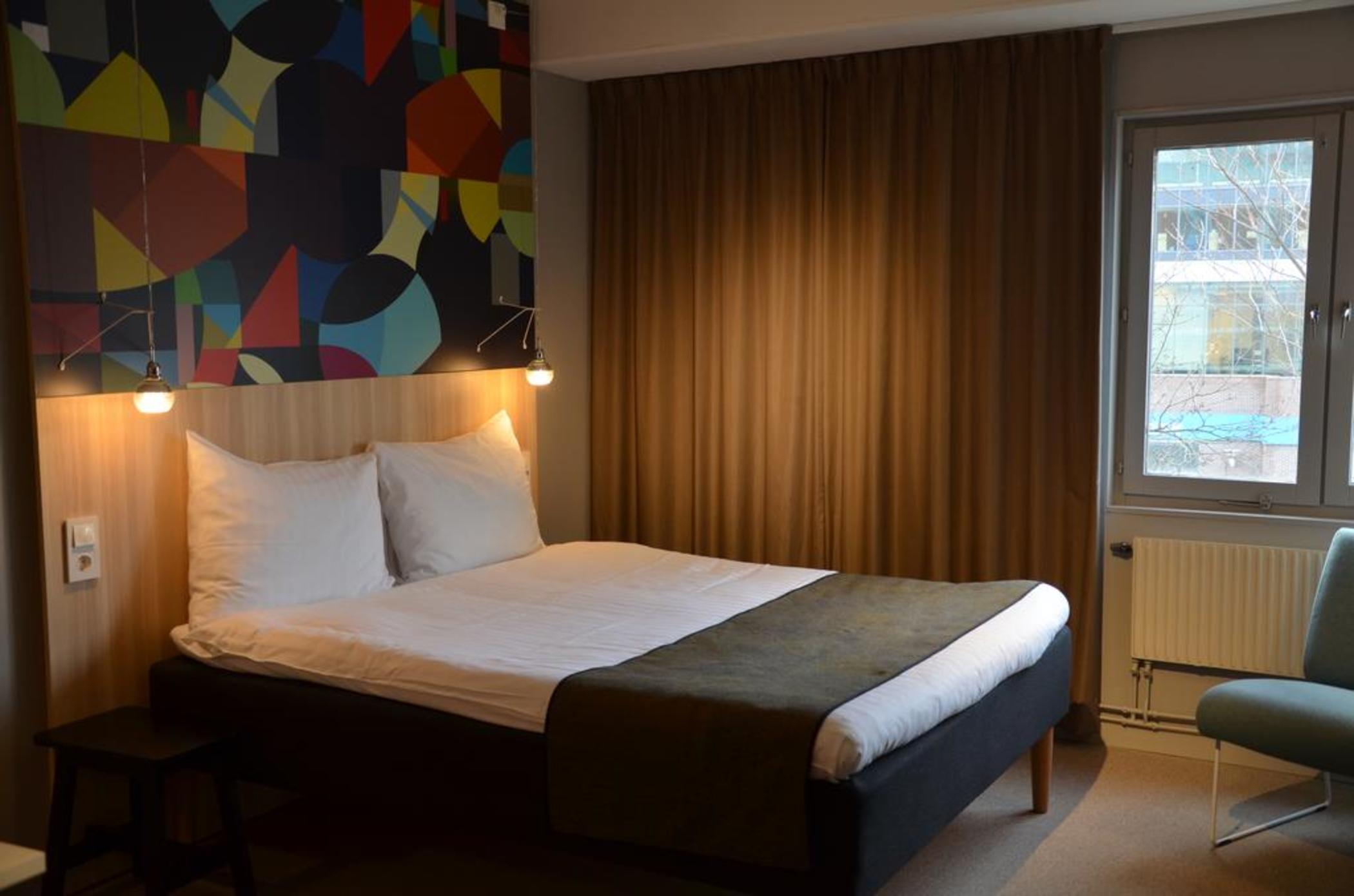 Double Superior Queen Bed