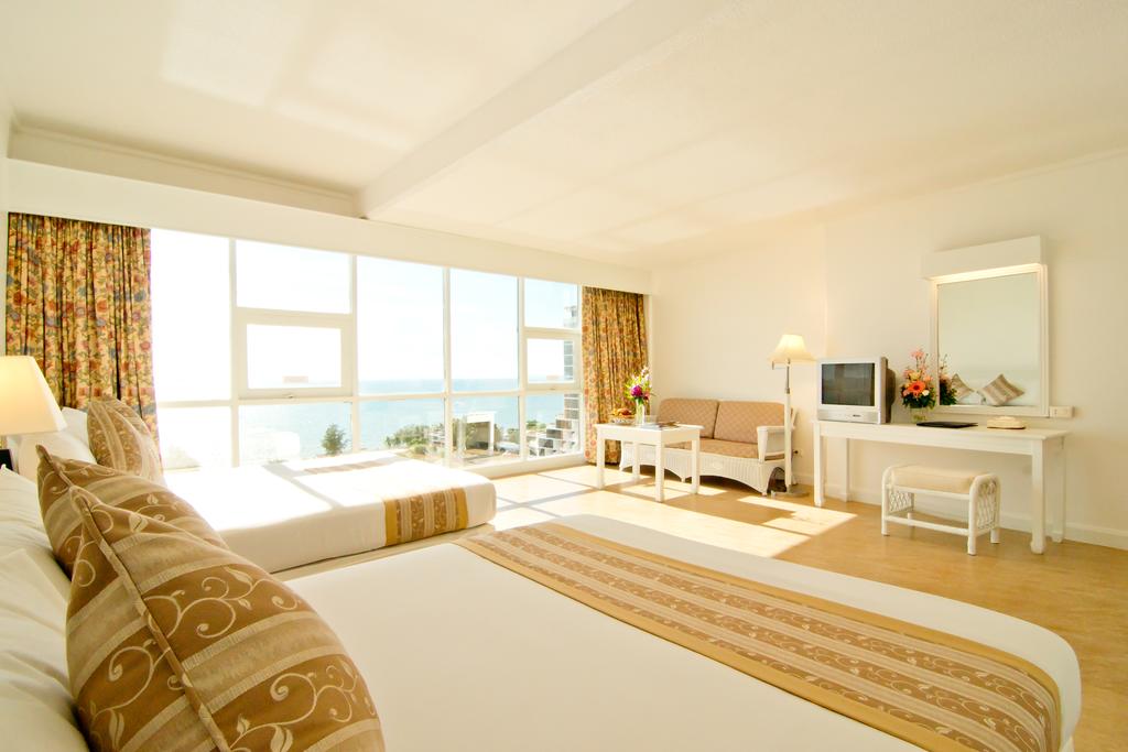 Double or Twin Deluxe