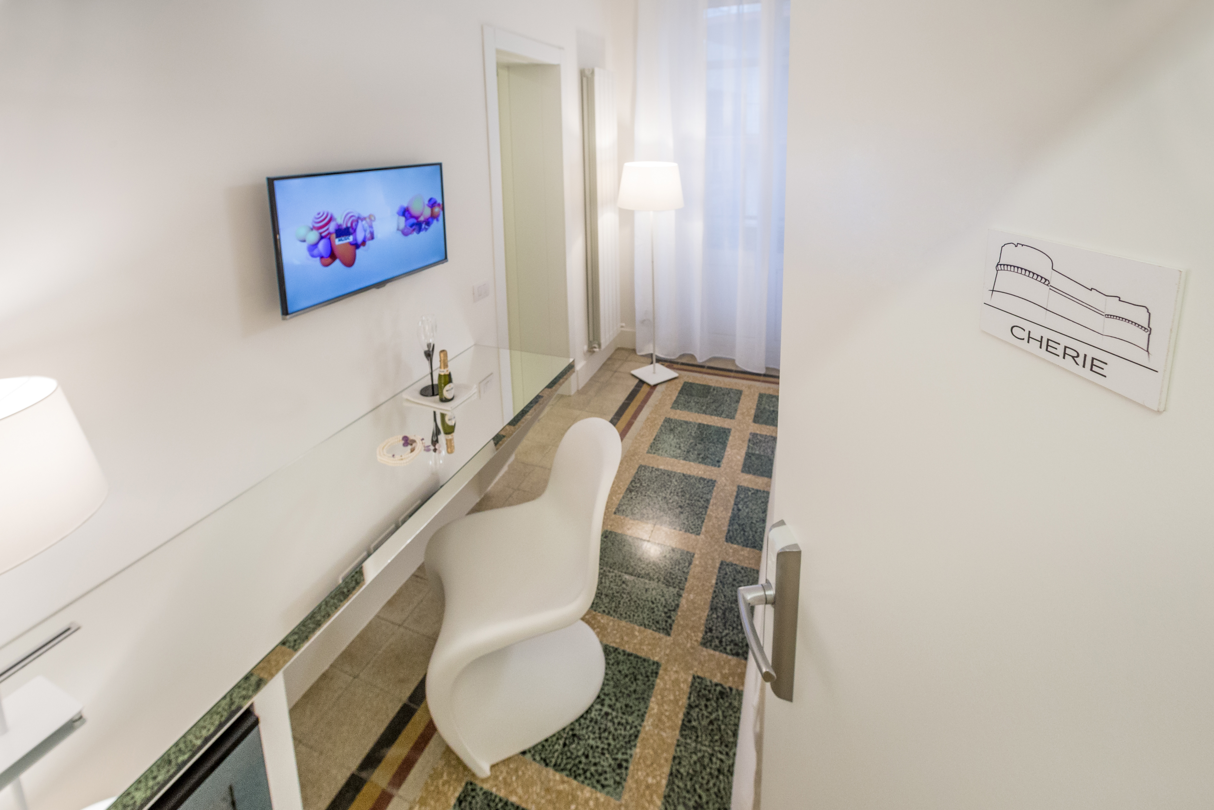 Double Single Luxury