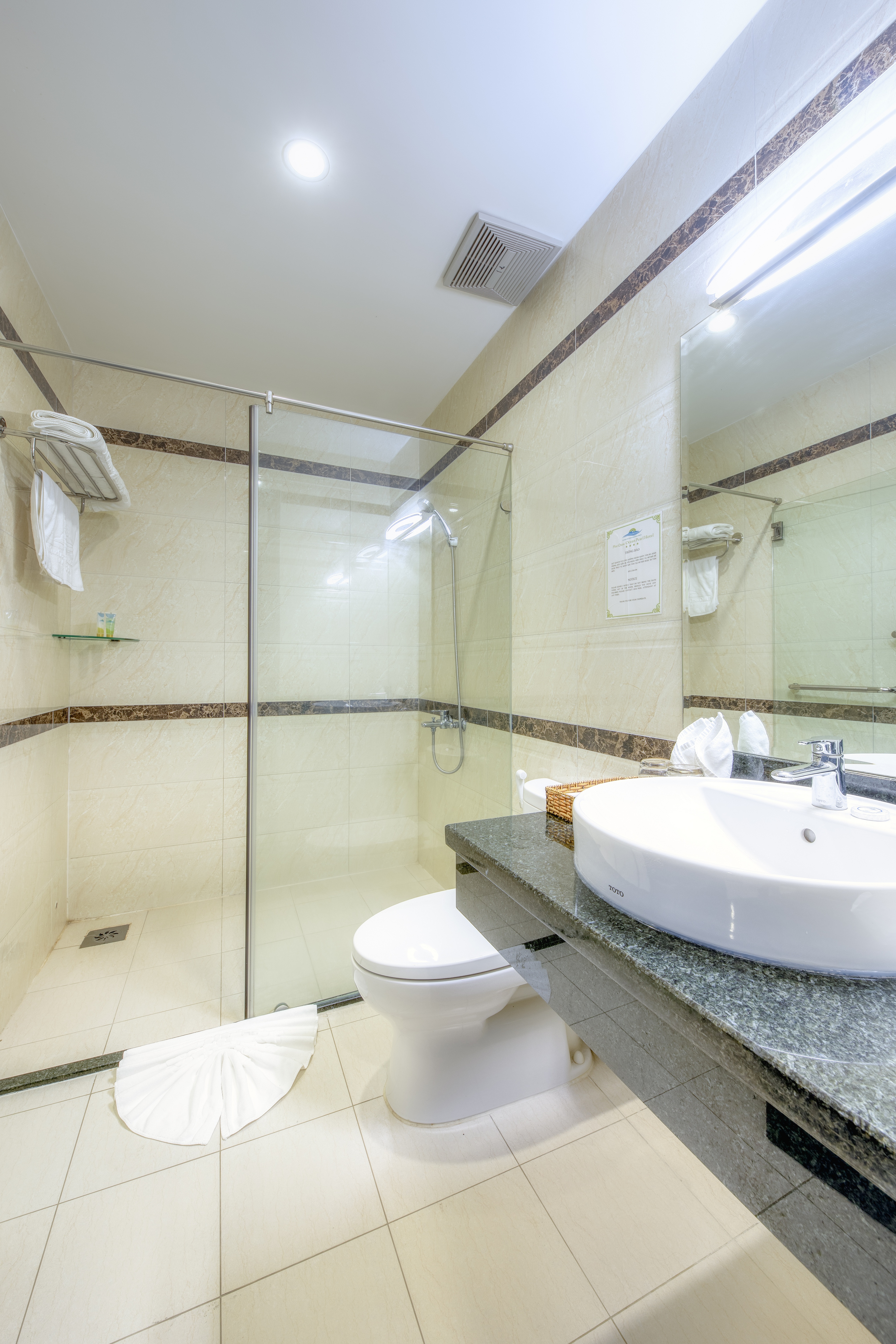 Family Room Three Beds