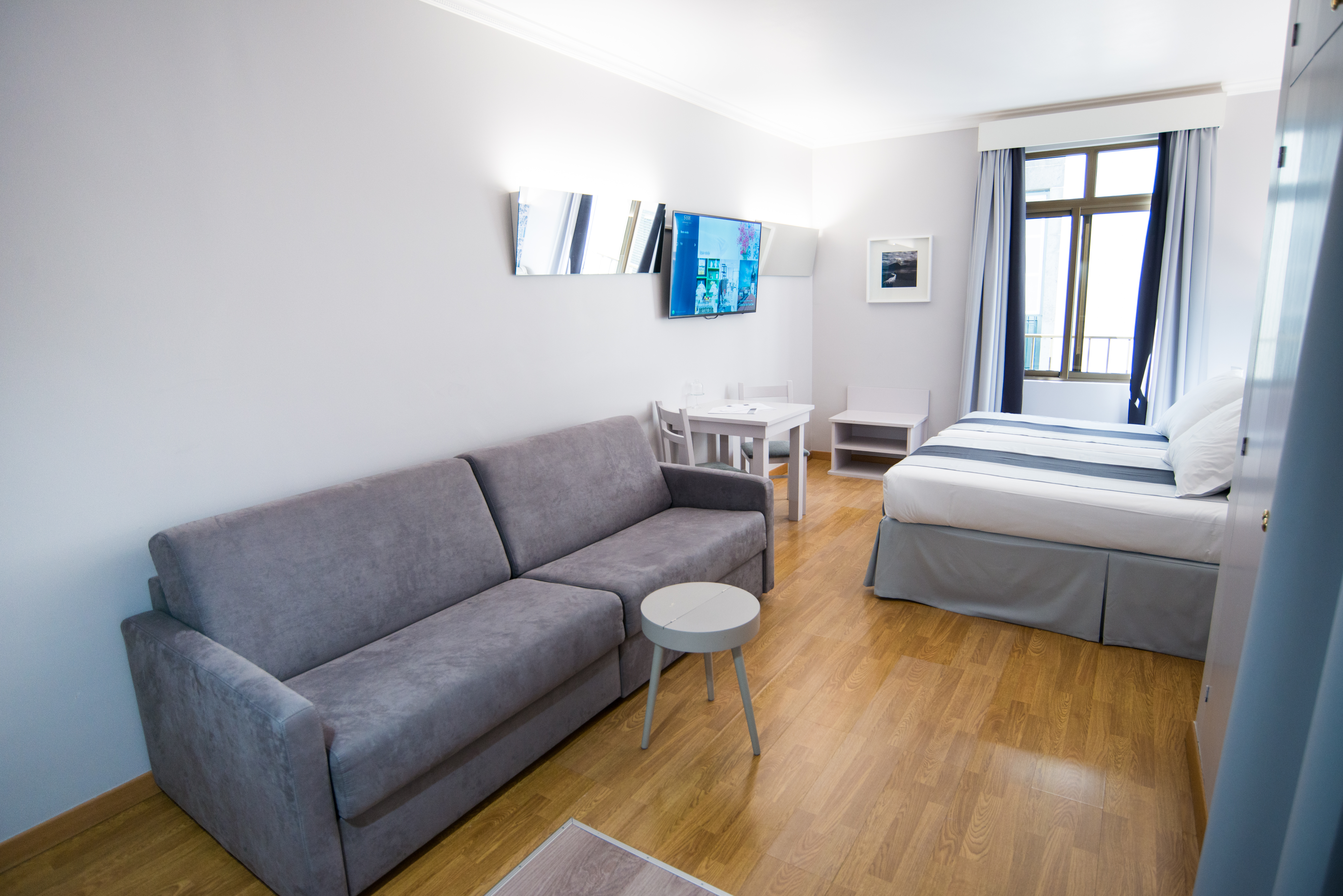 Double or Twin Deluxe