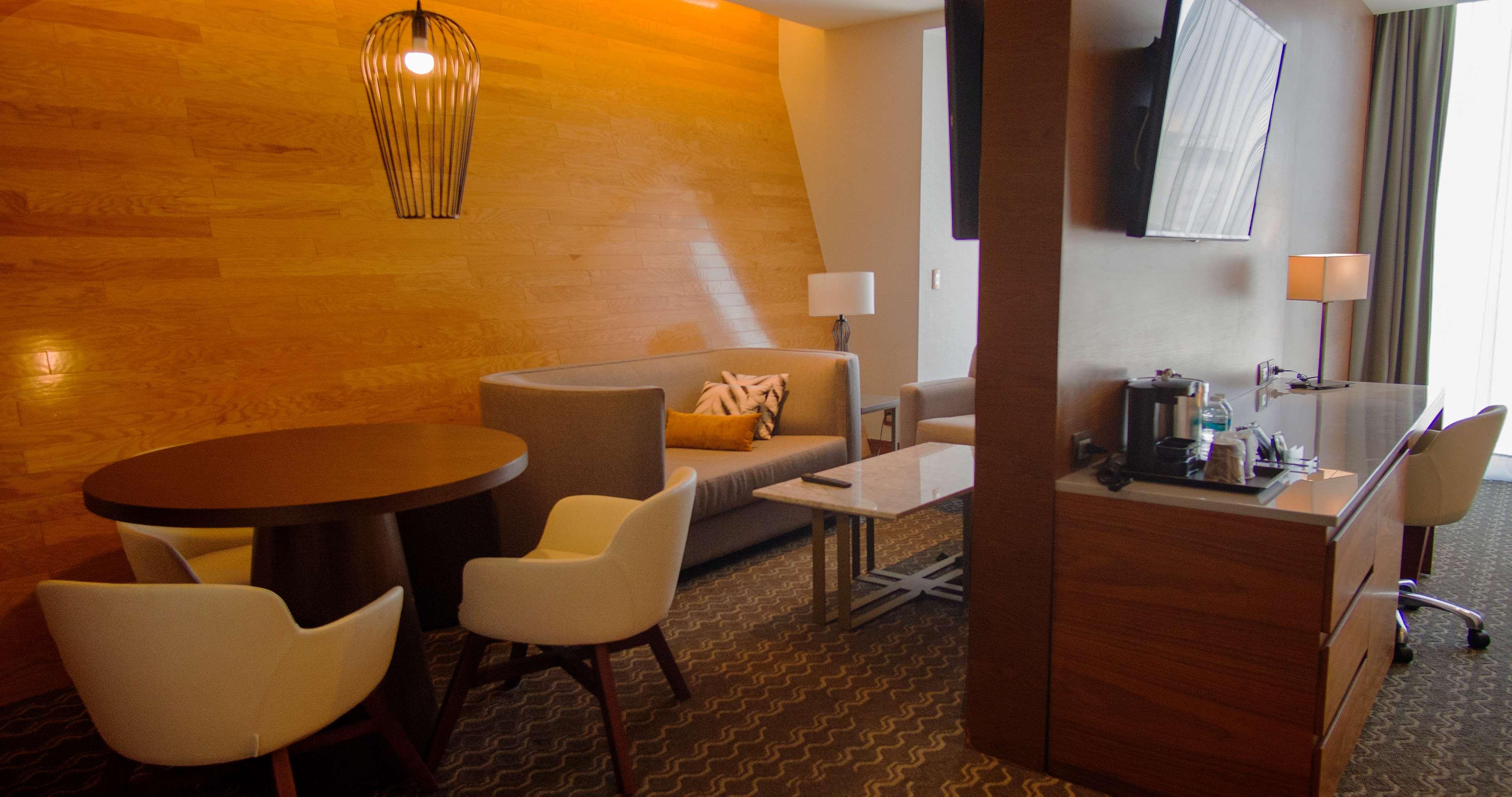 Junior Suite King Size Bed