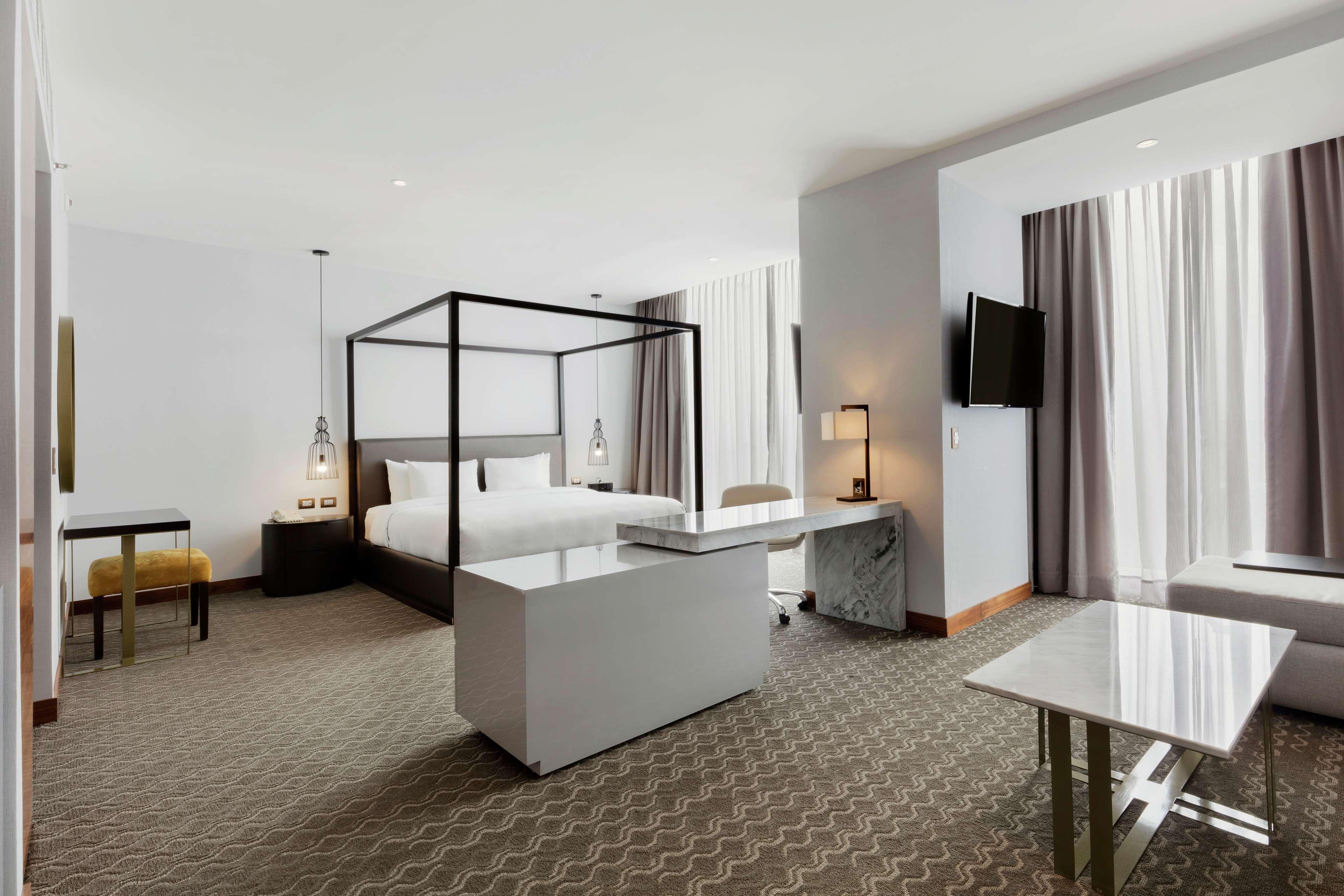 Suite Premium King Bed