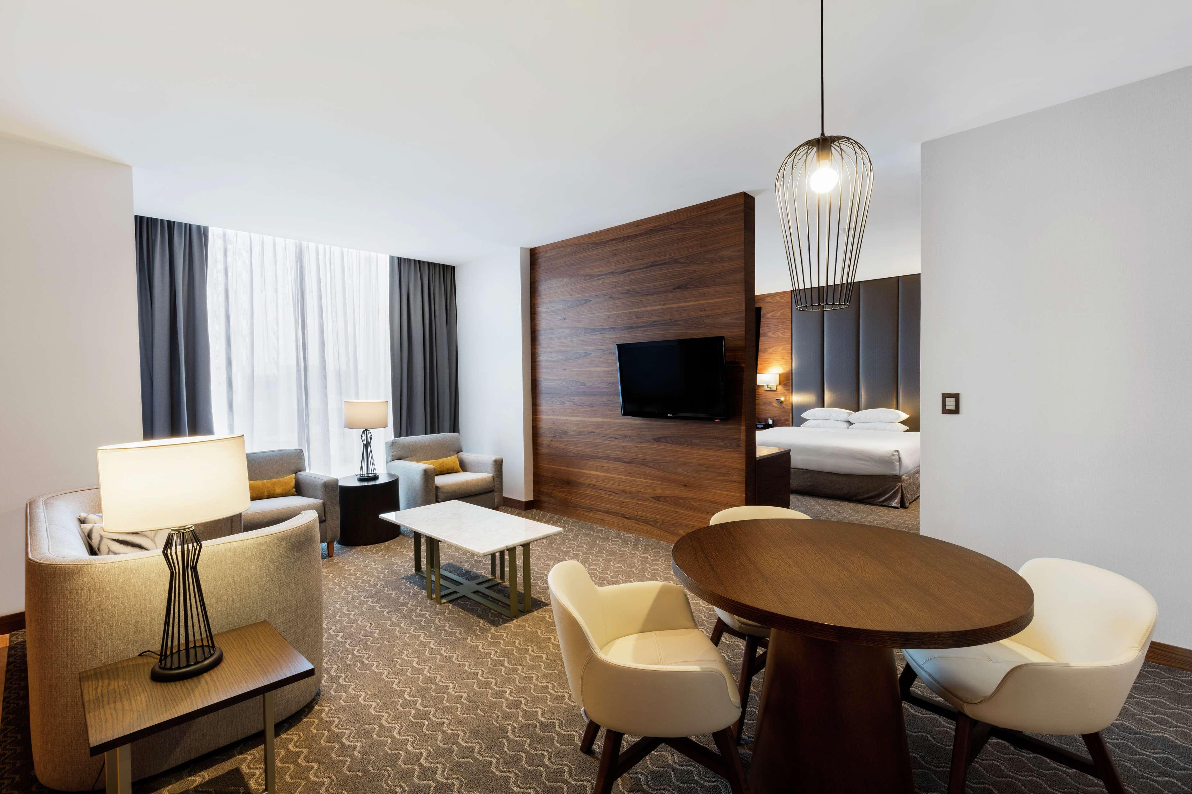 Junior Suite King Size Bed