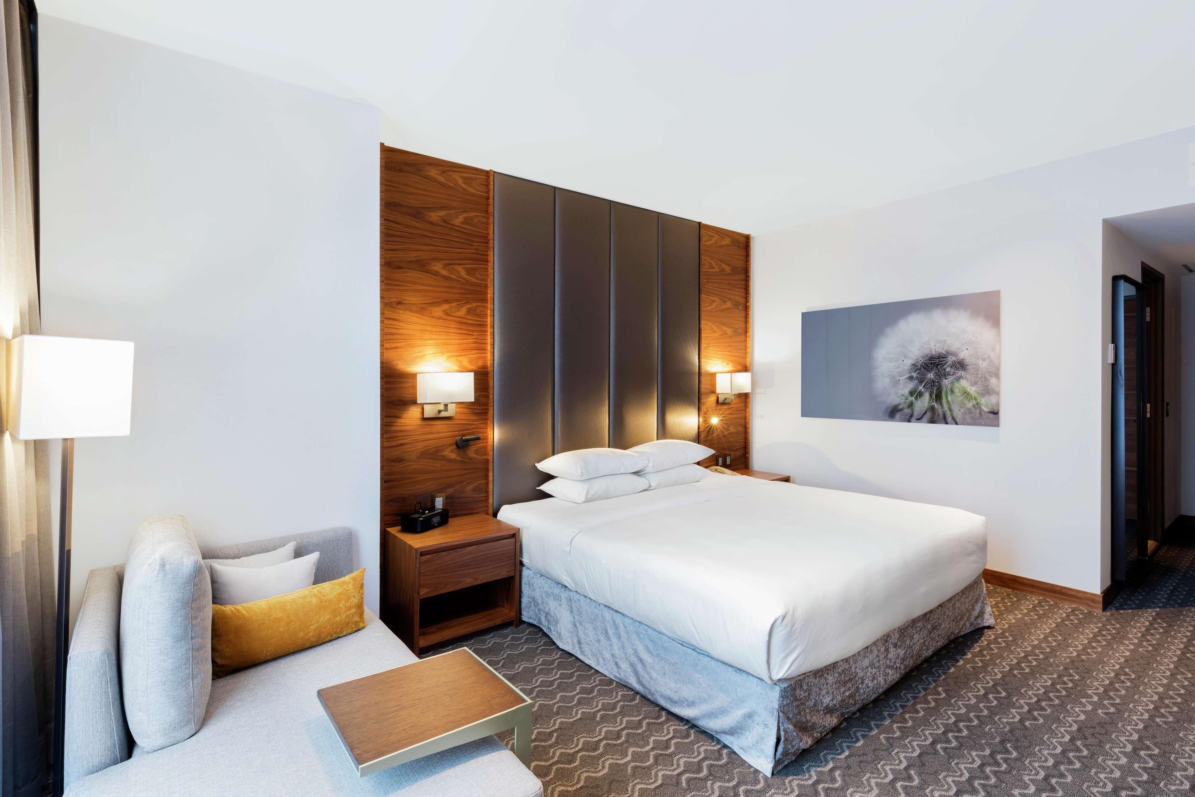 Junior Suite King Size Bed