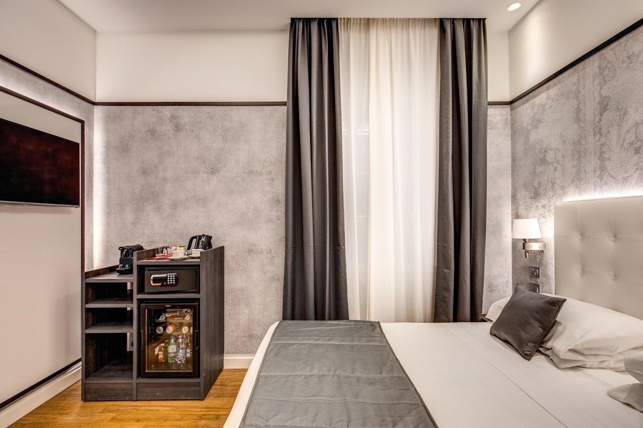 Double Deluxe King Bed