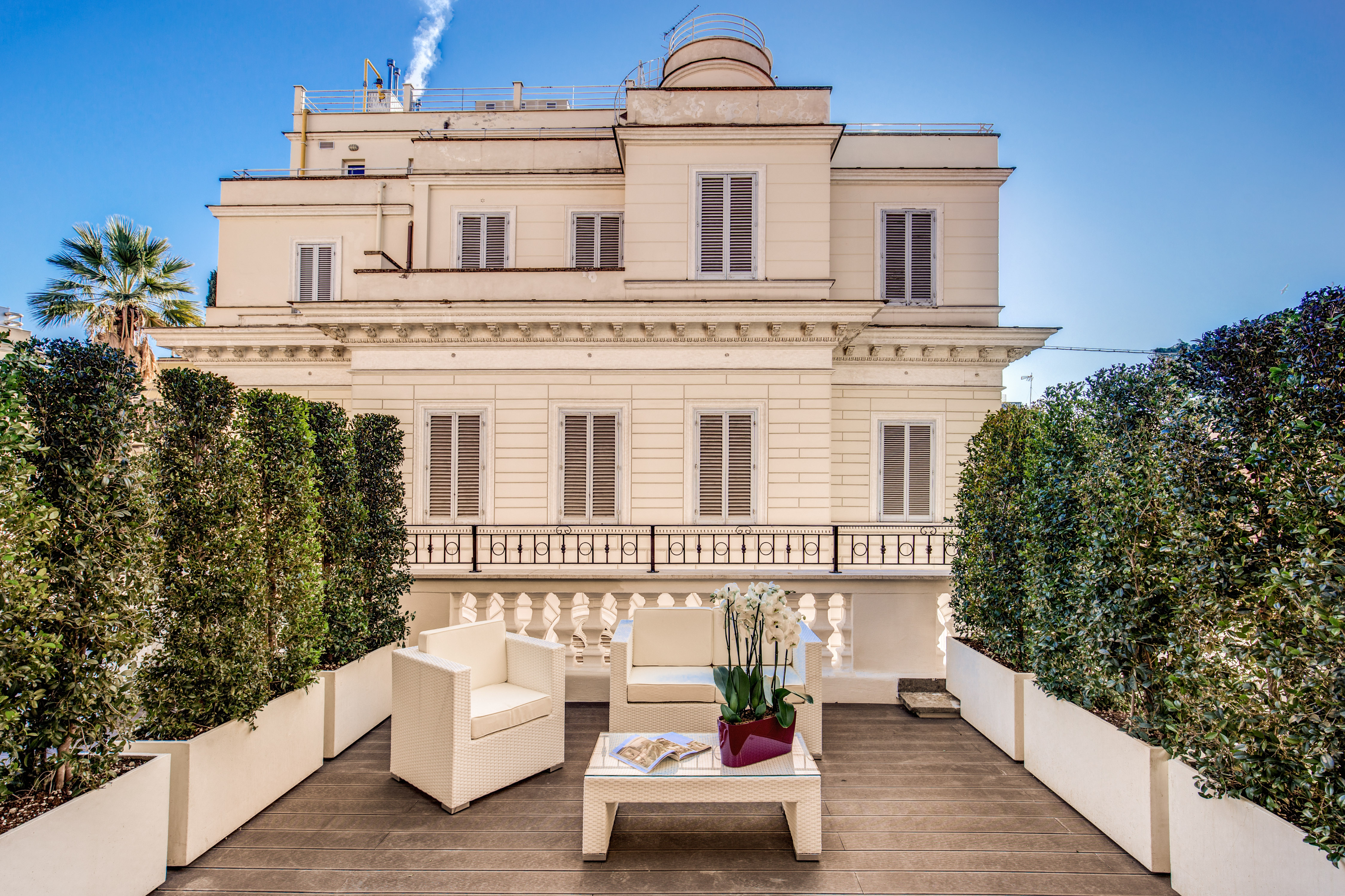 Double or Twin Deluxe with Terrace