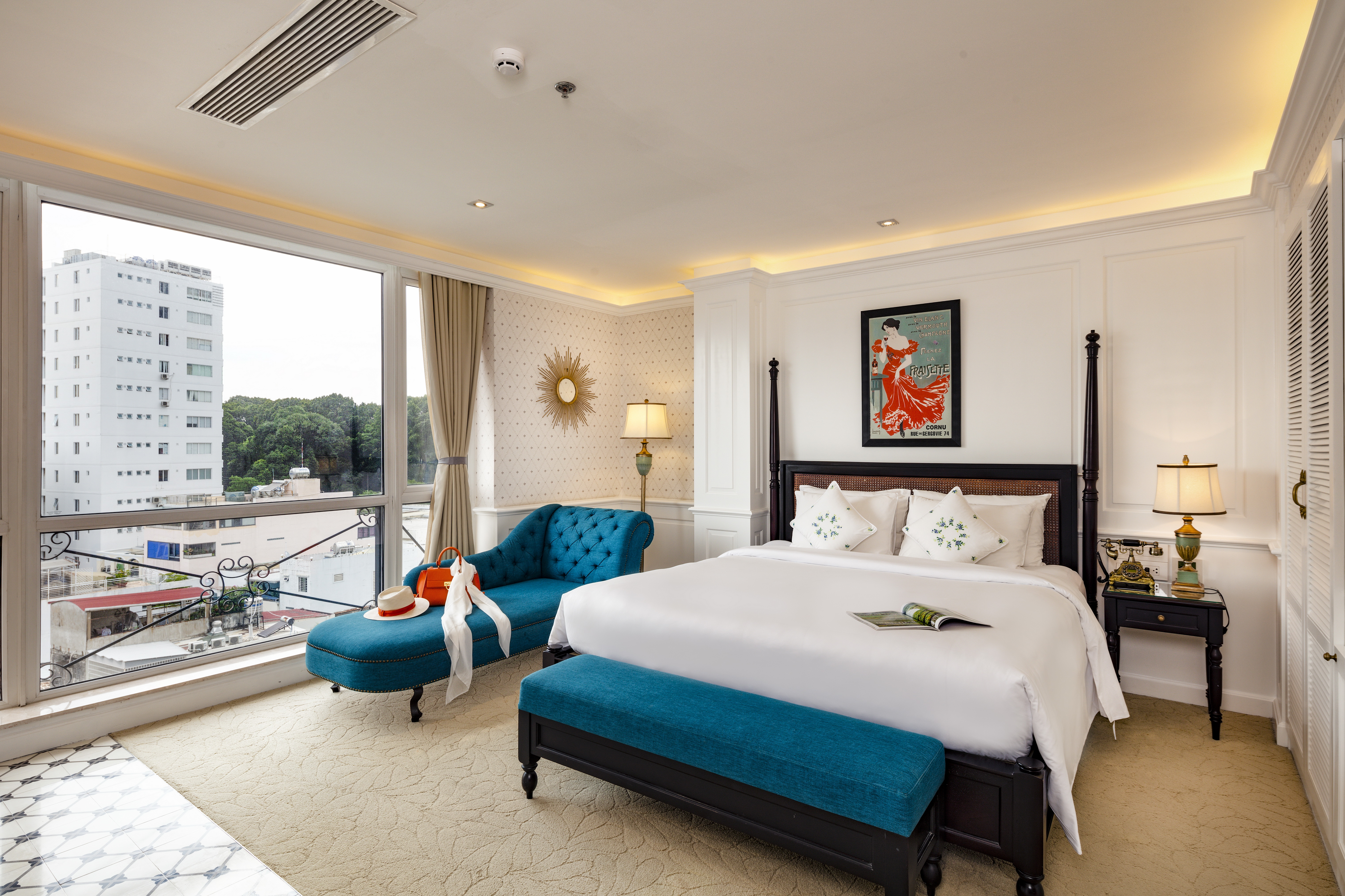 Junior Suite King Size Bed