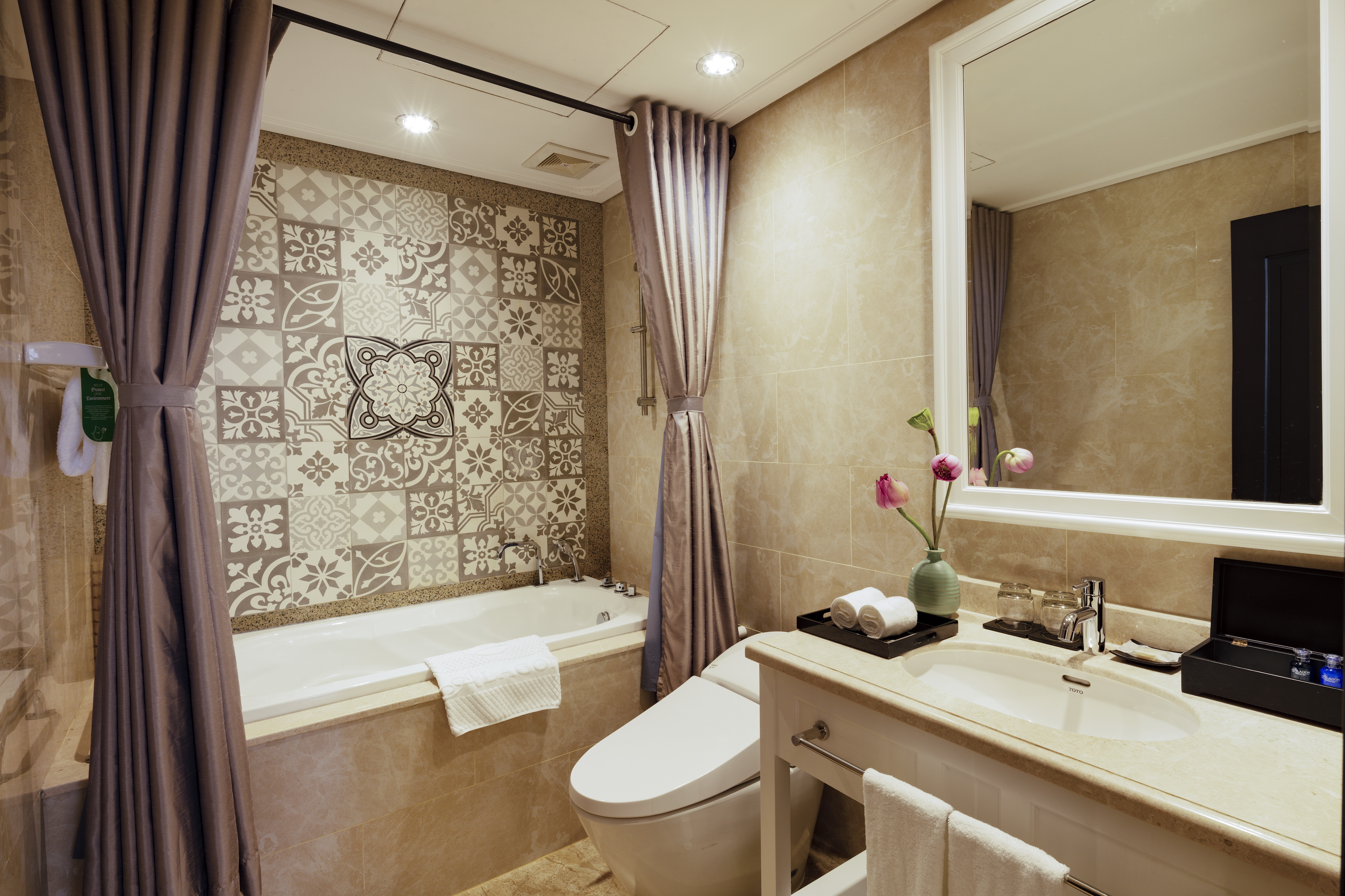 Junior Suite King Size Bed