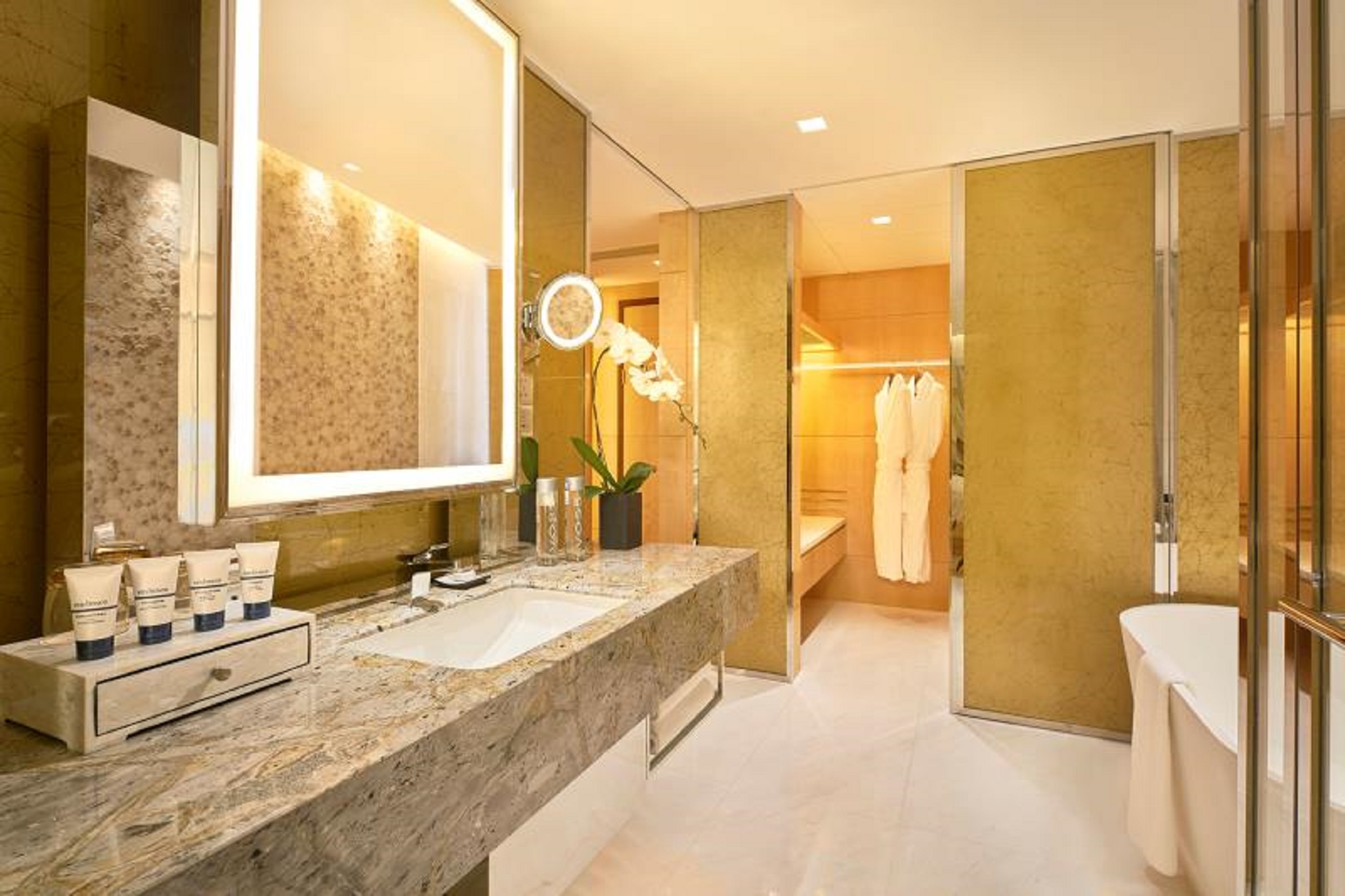 Double or Twin Deluxe