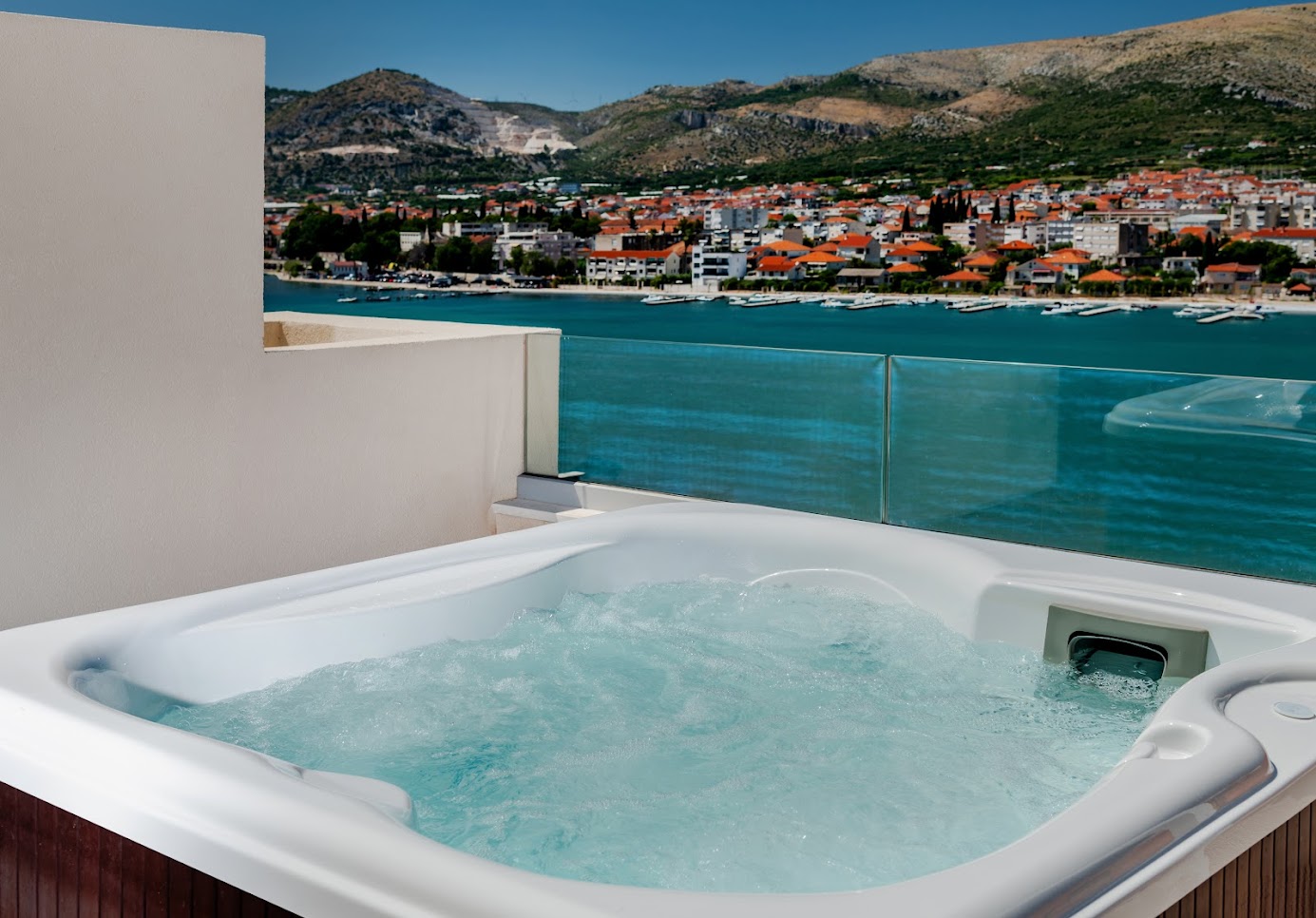 Double with Jacuzzi with Views