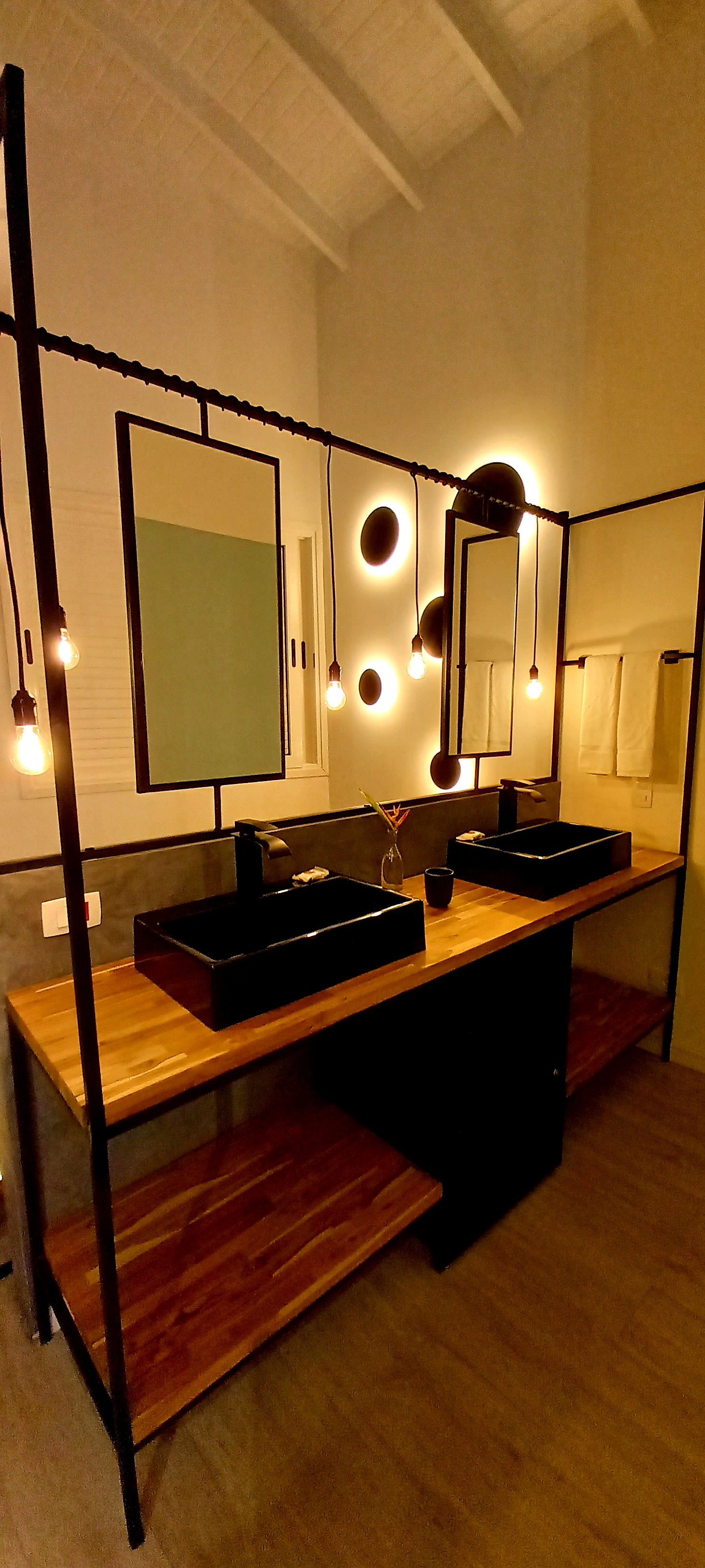 Family Room Capacity 2