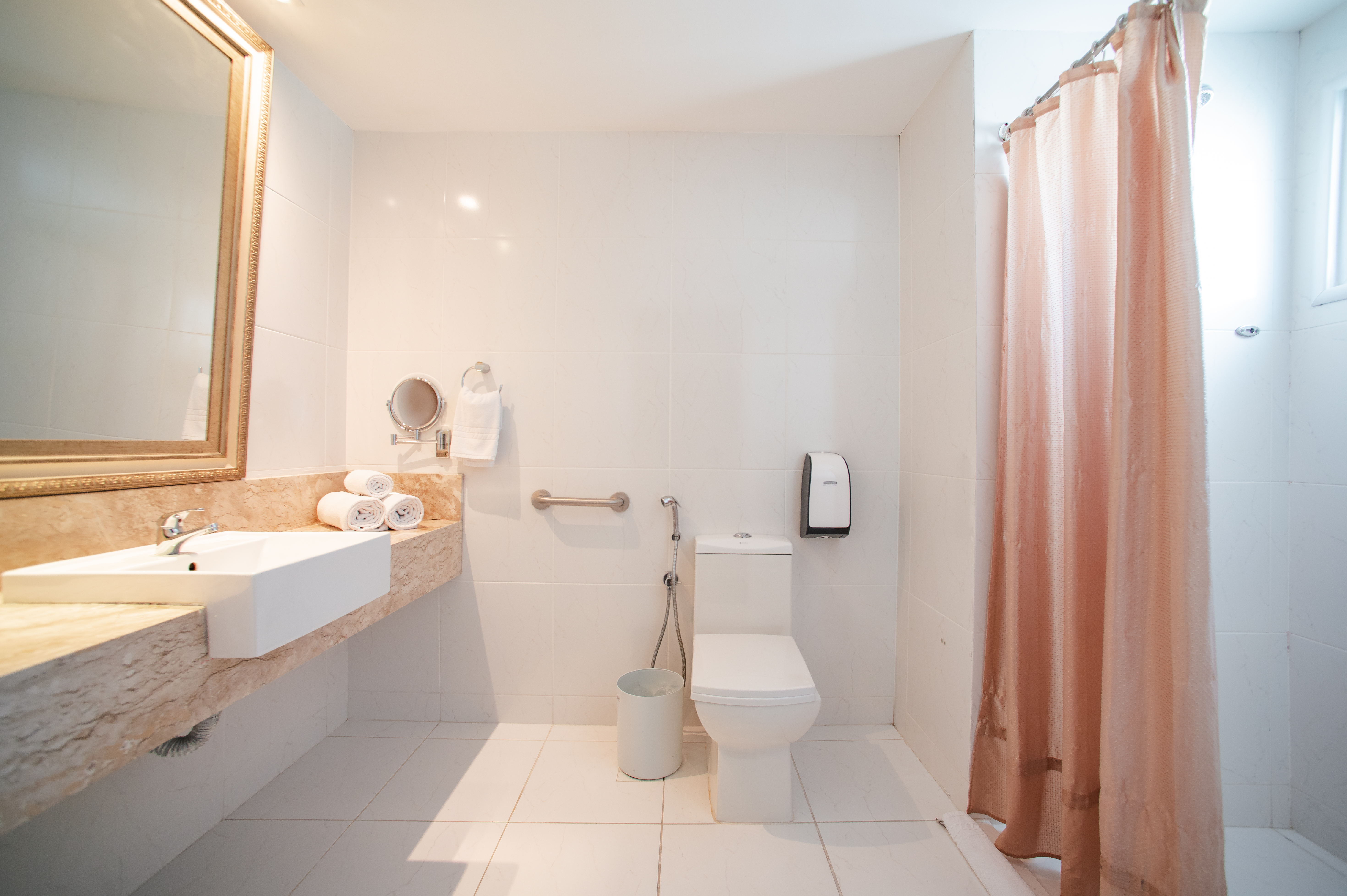 Single Accessible Superior