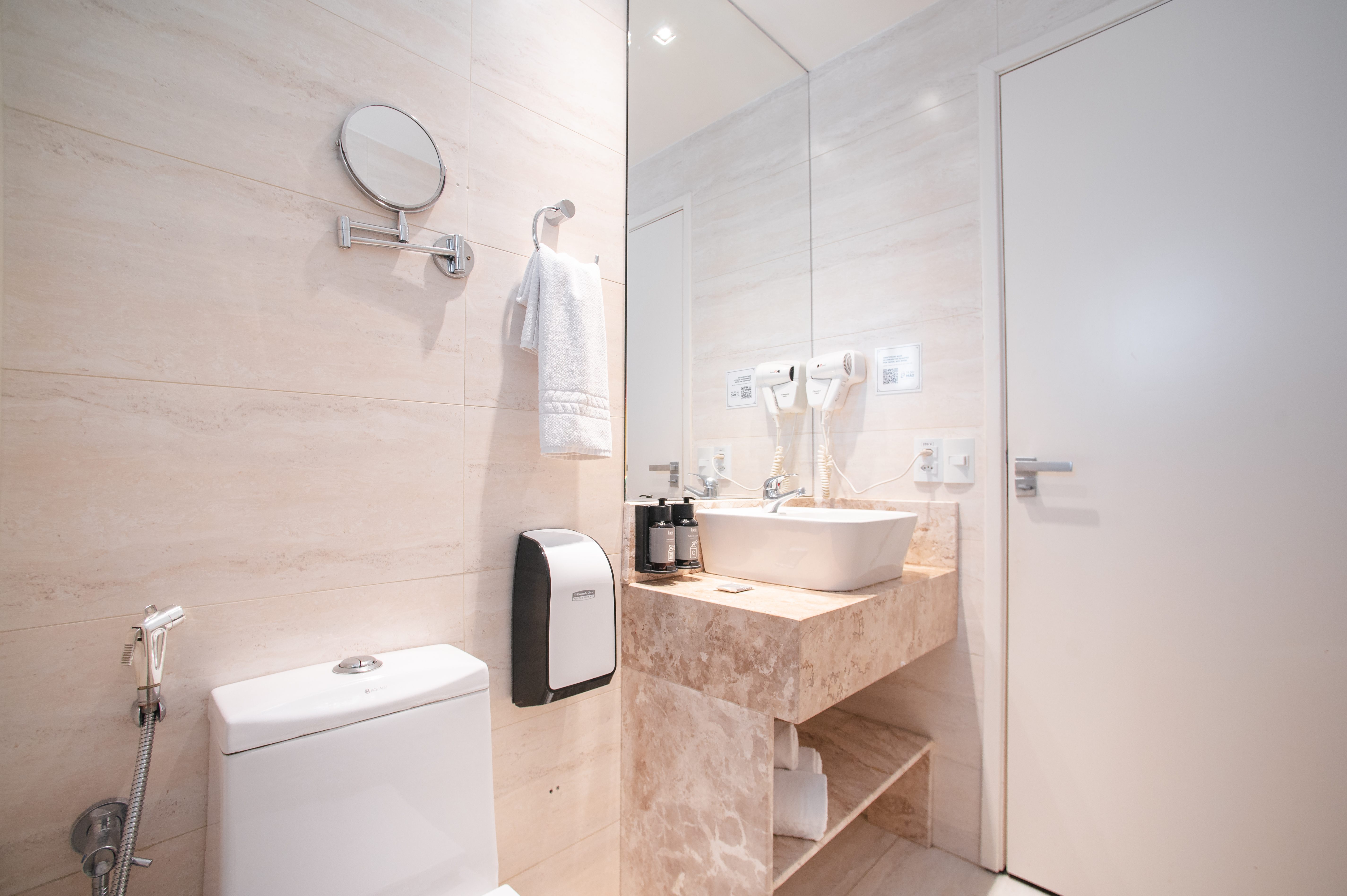 Twin Deluxe Superior