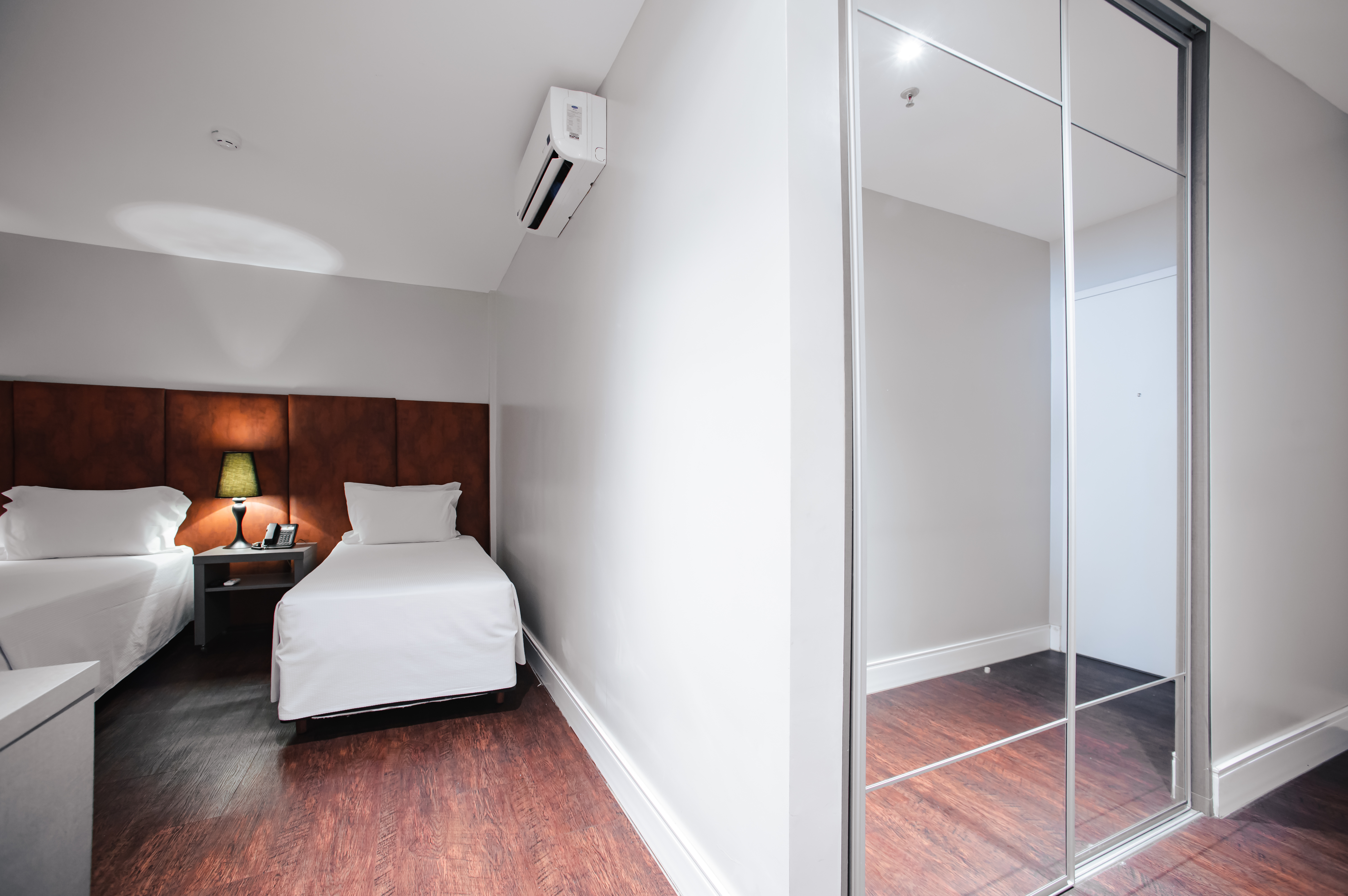 Twin Deluxe Superior