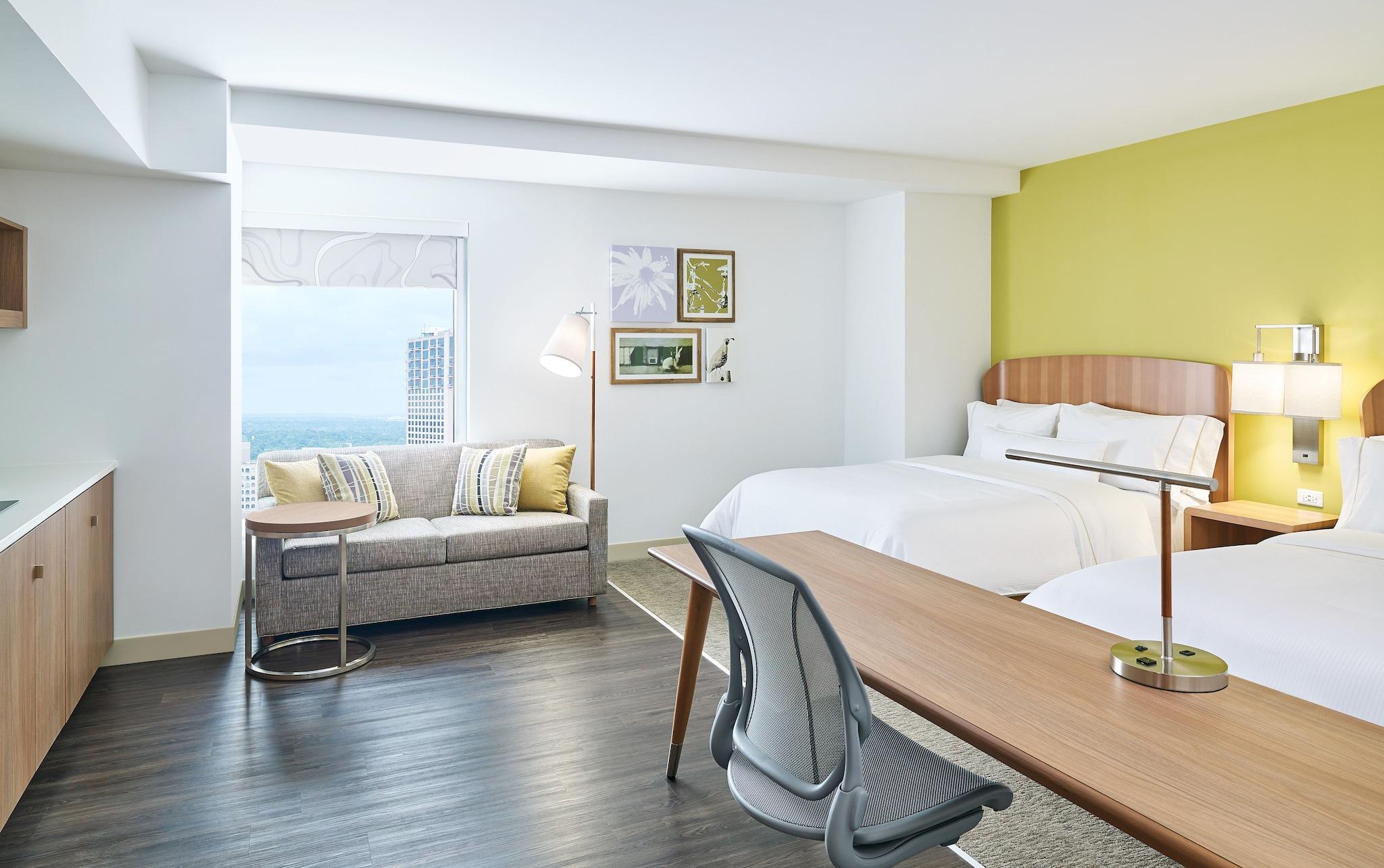 Studio Two Queen Beds Non Smoking