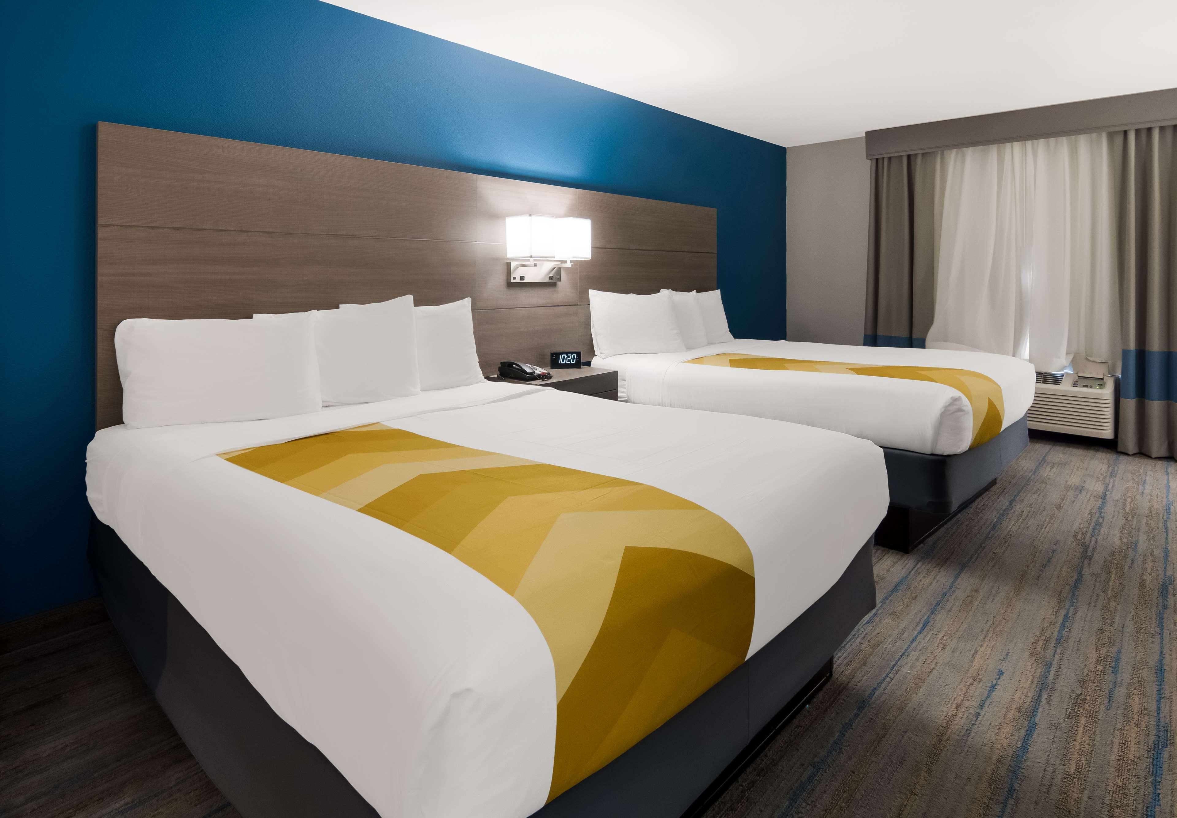 Suite Two Queen Beds