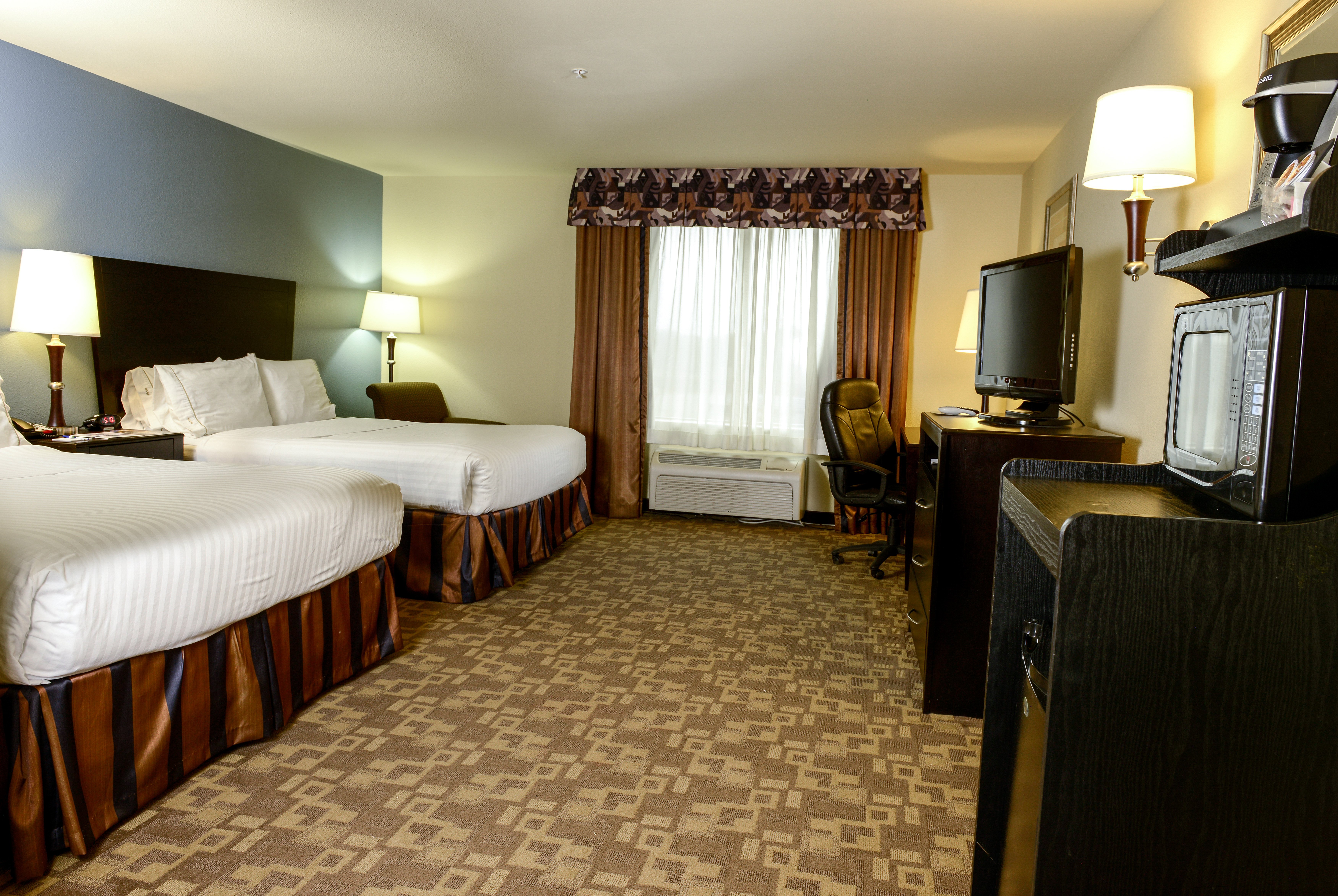 Double Two Queen Beds