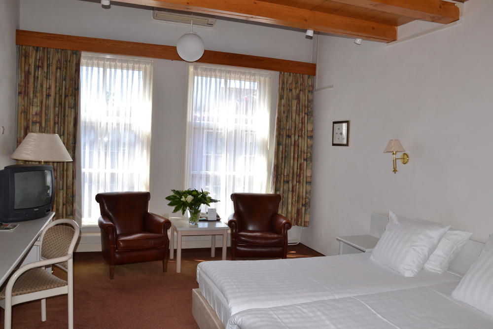 Family Room Standard