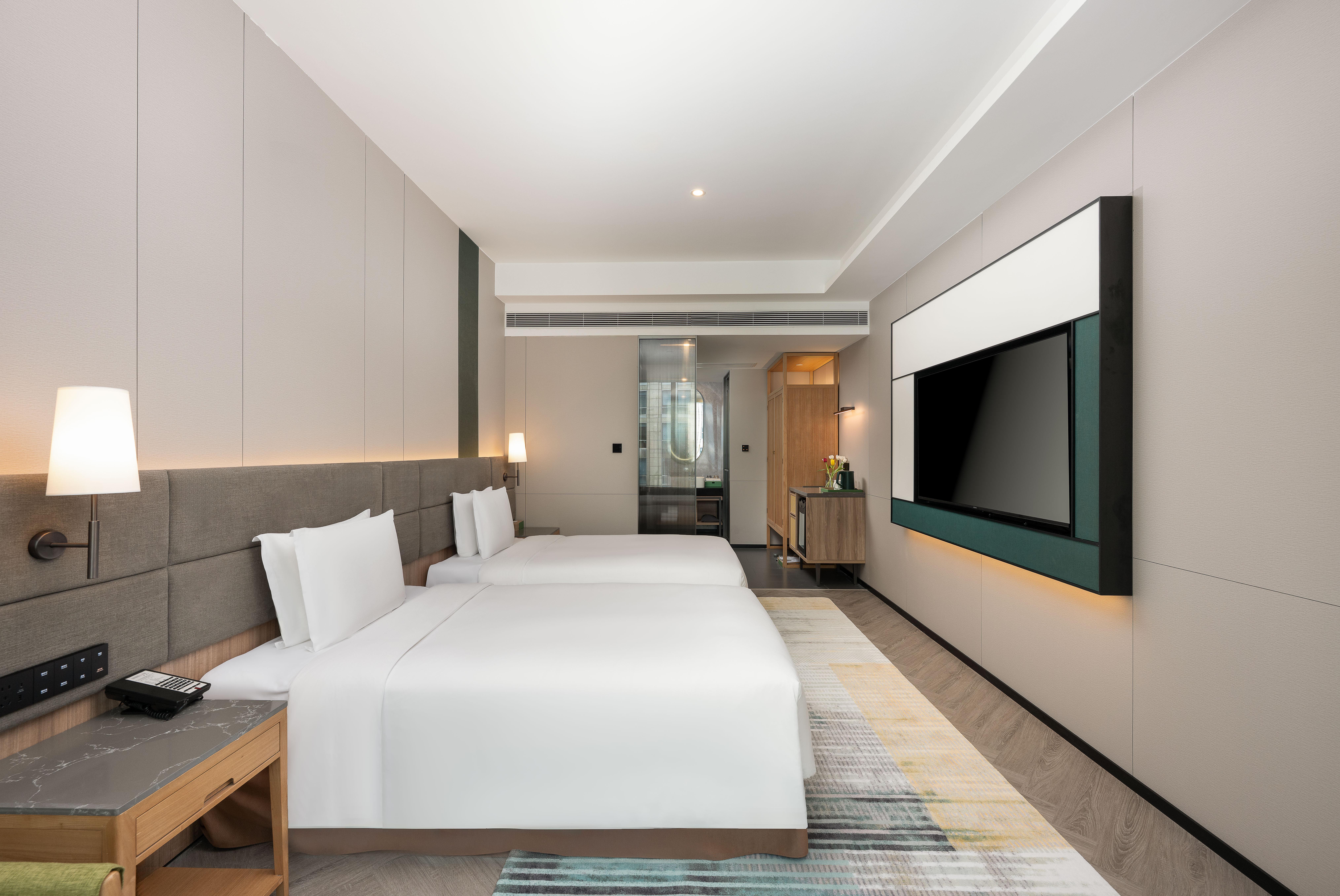 Twin Premium City View