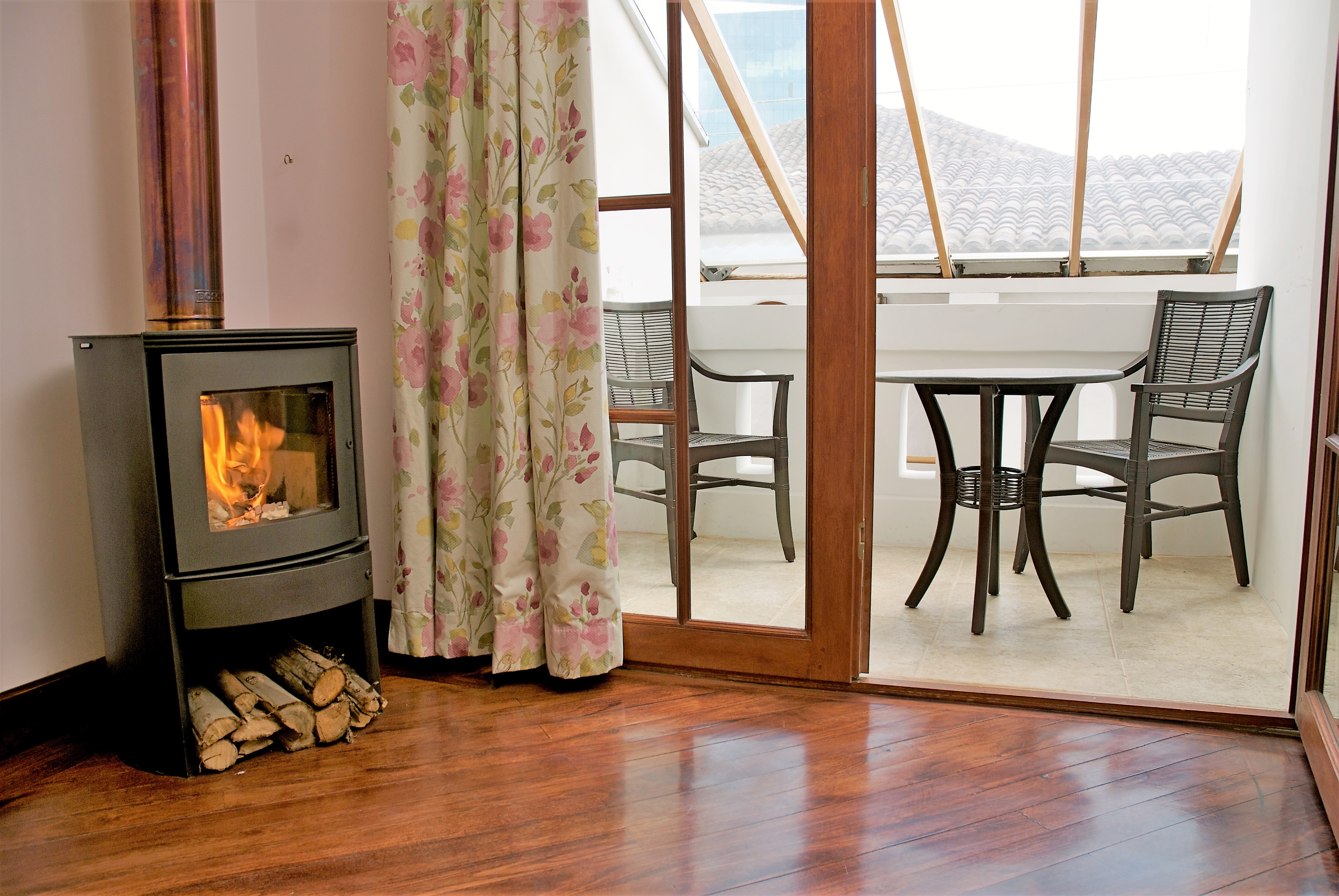 Double Deluxe King Bed