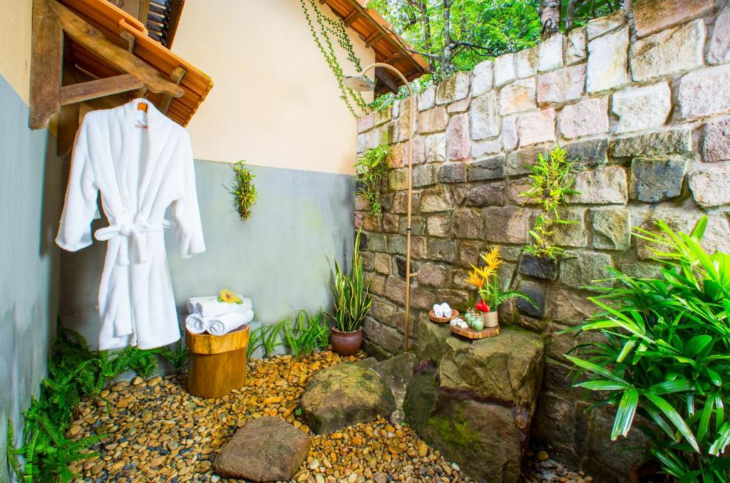 Bungalow Garden View