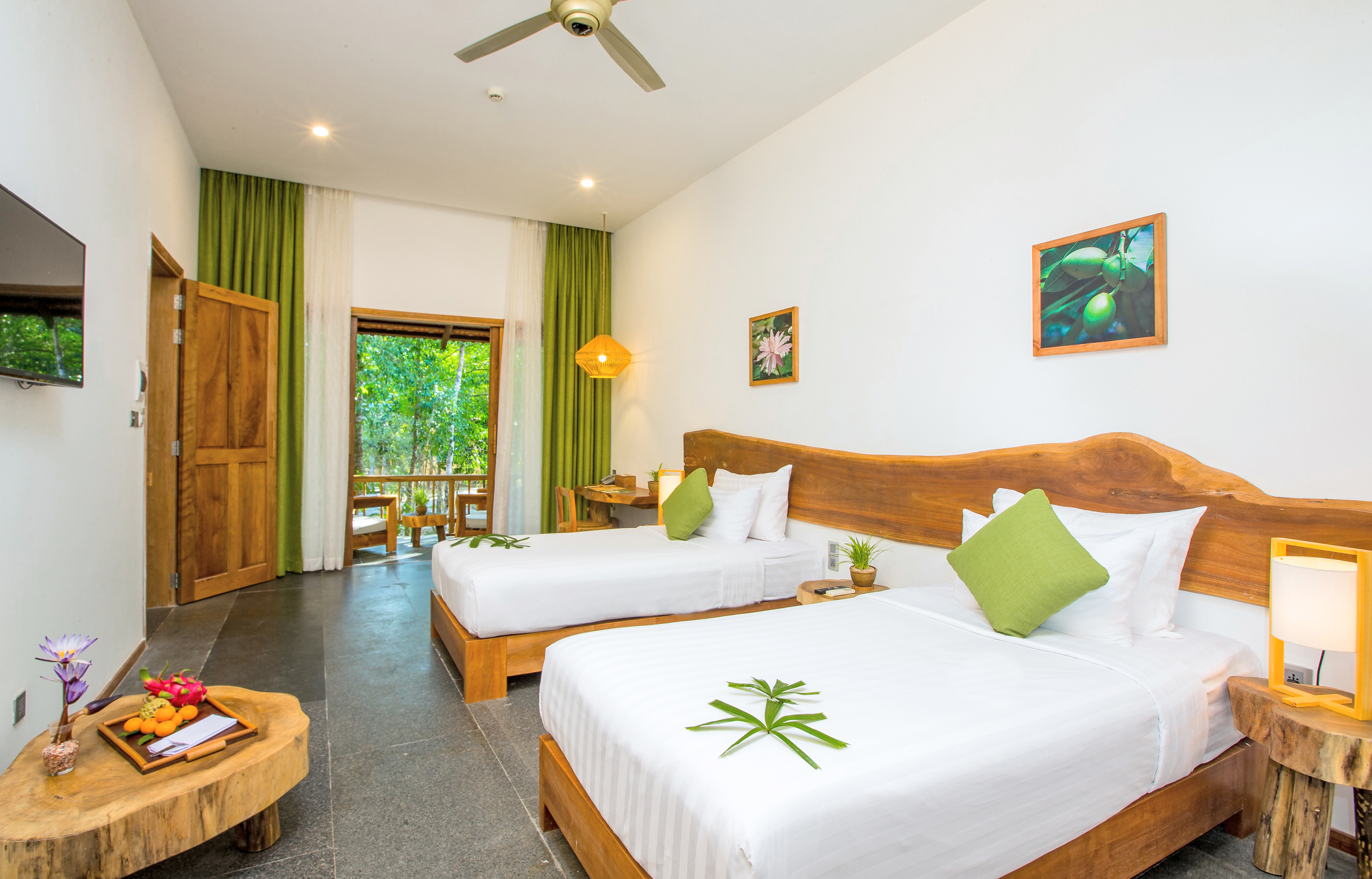 Family Room Garden View