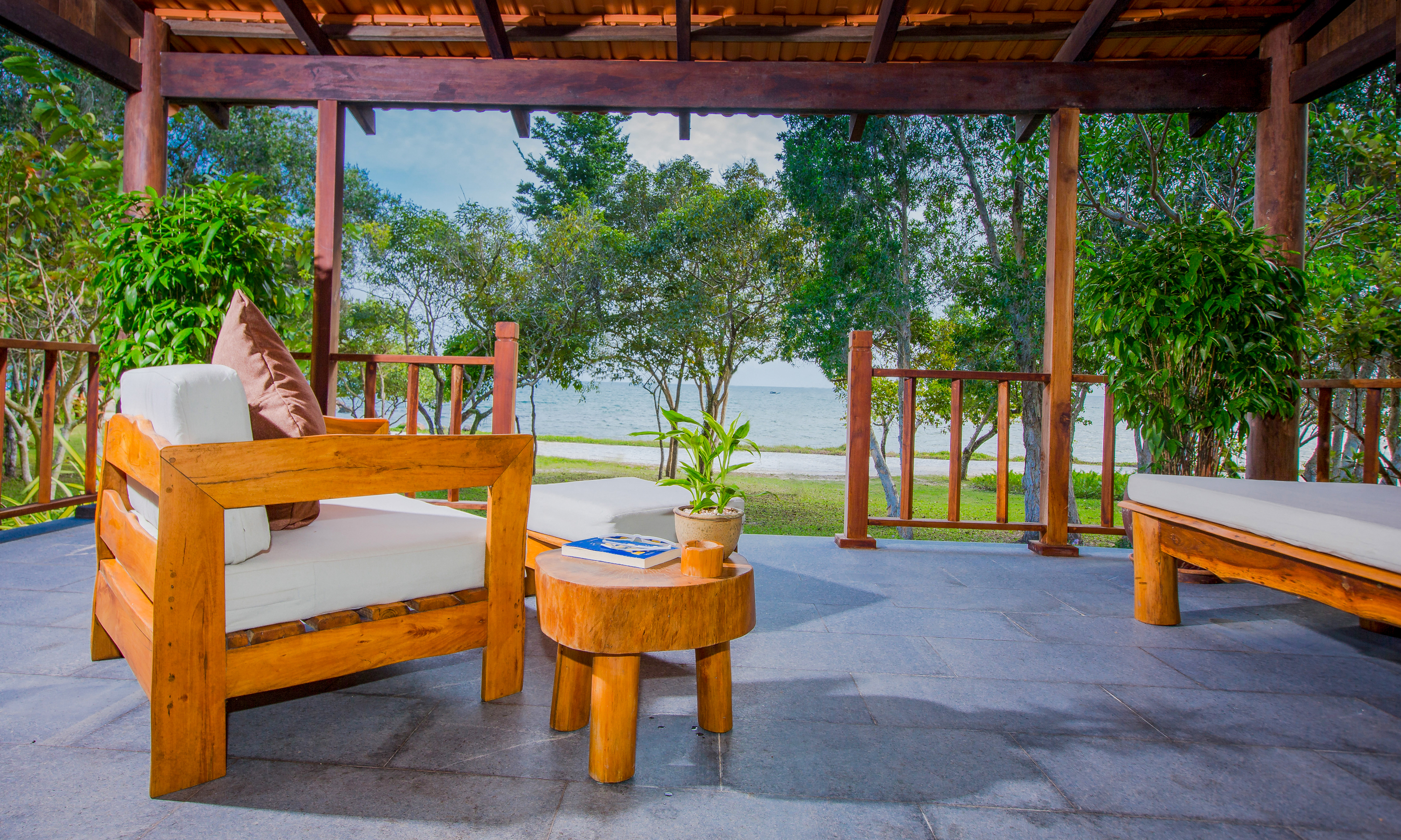 Bungalow Beach Front