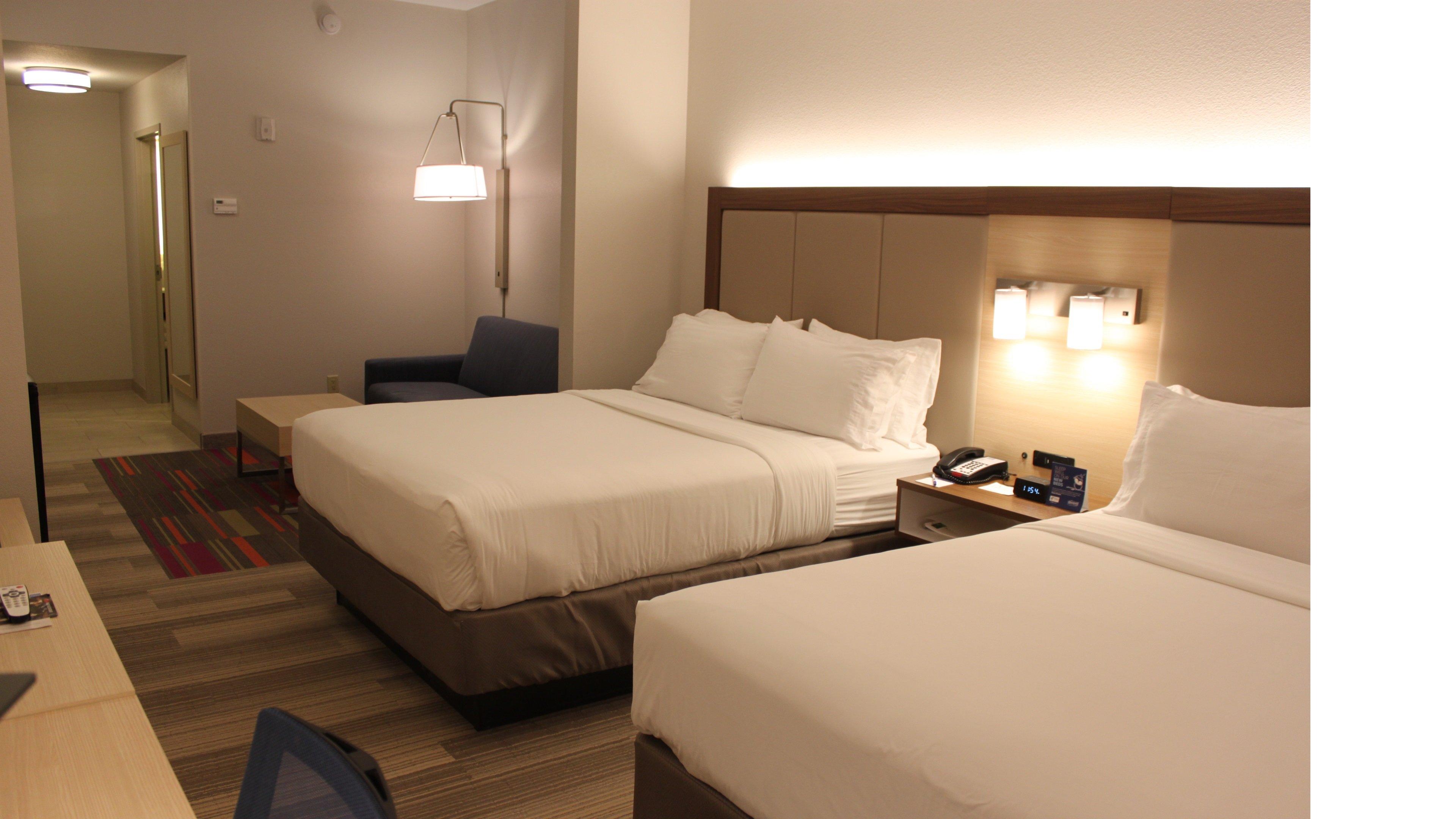 Double Two Queen Beds Non Smoking