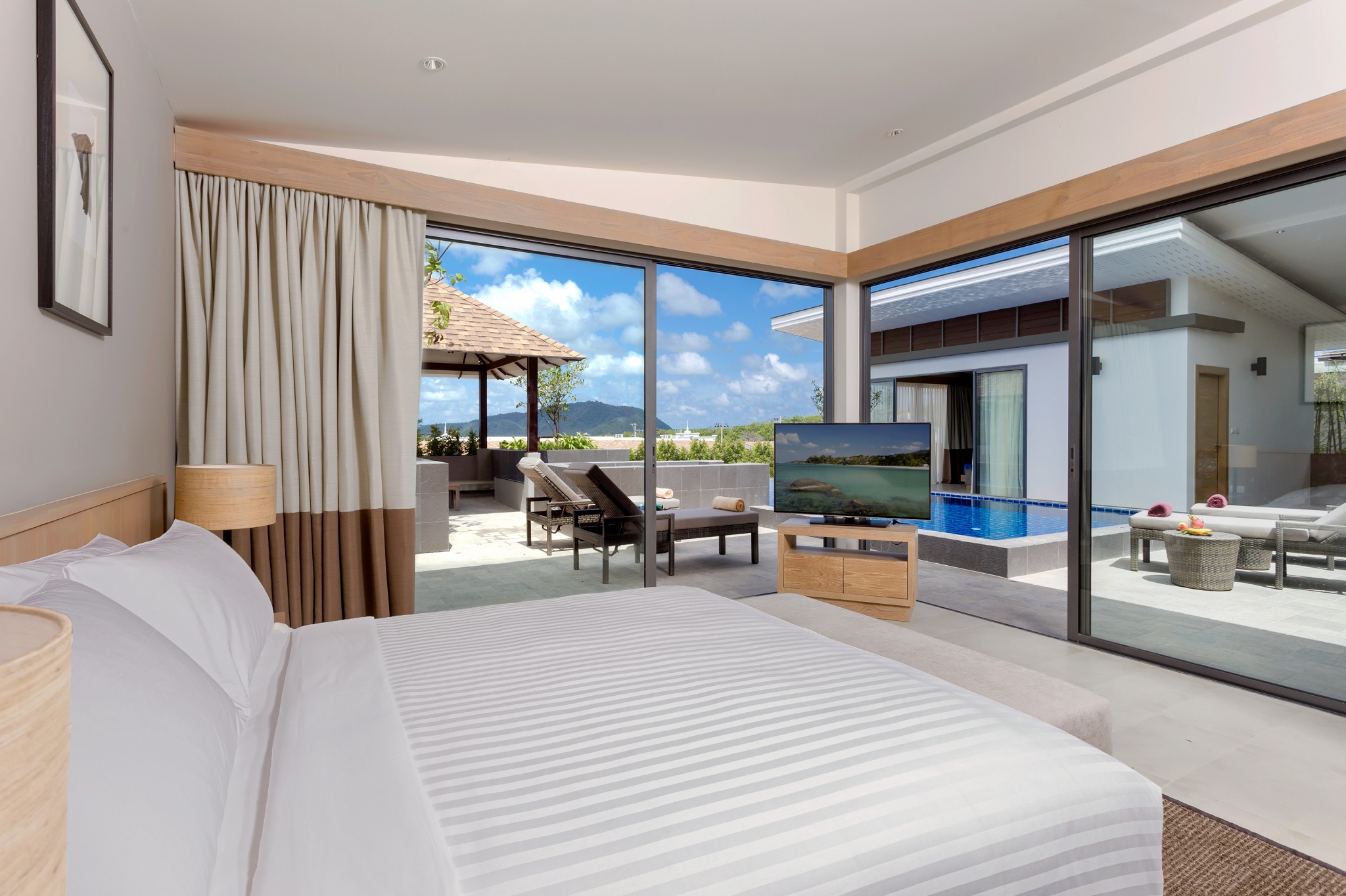 Villa Four Bedrooms with Private Pool