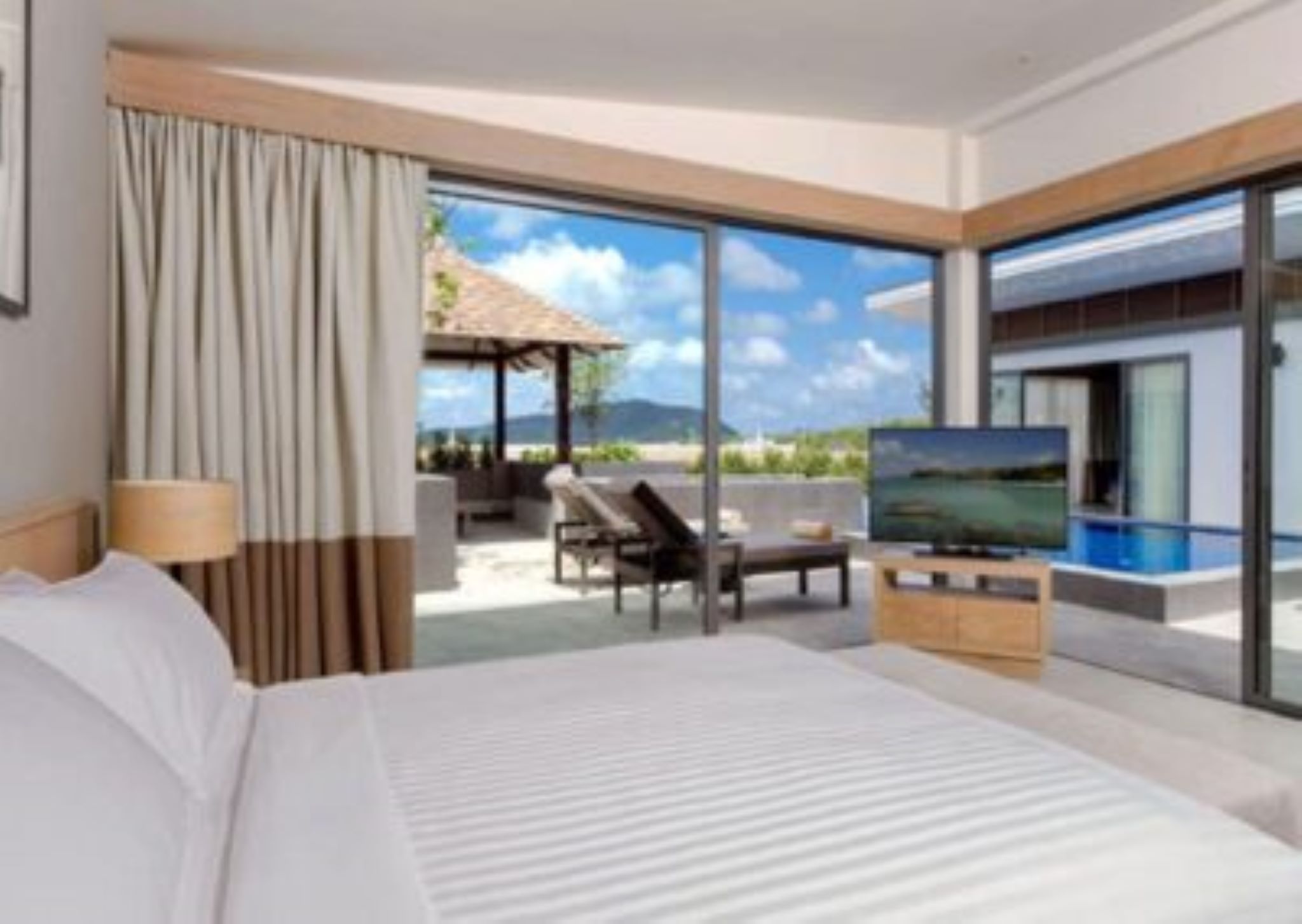 Villa Four Bedrooms with Views