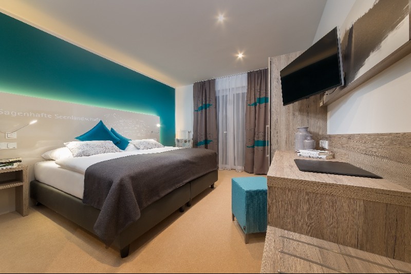 Double or Twin Standard