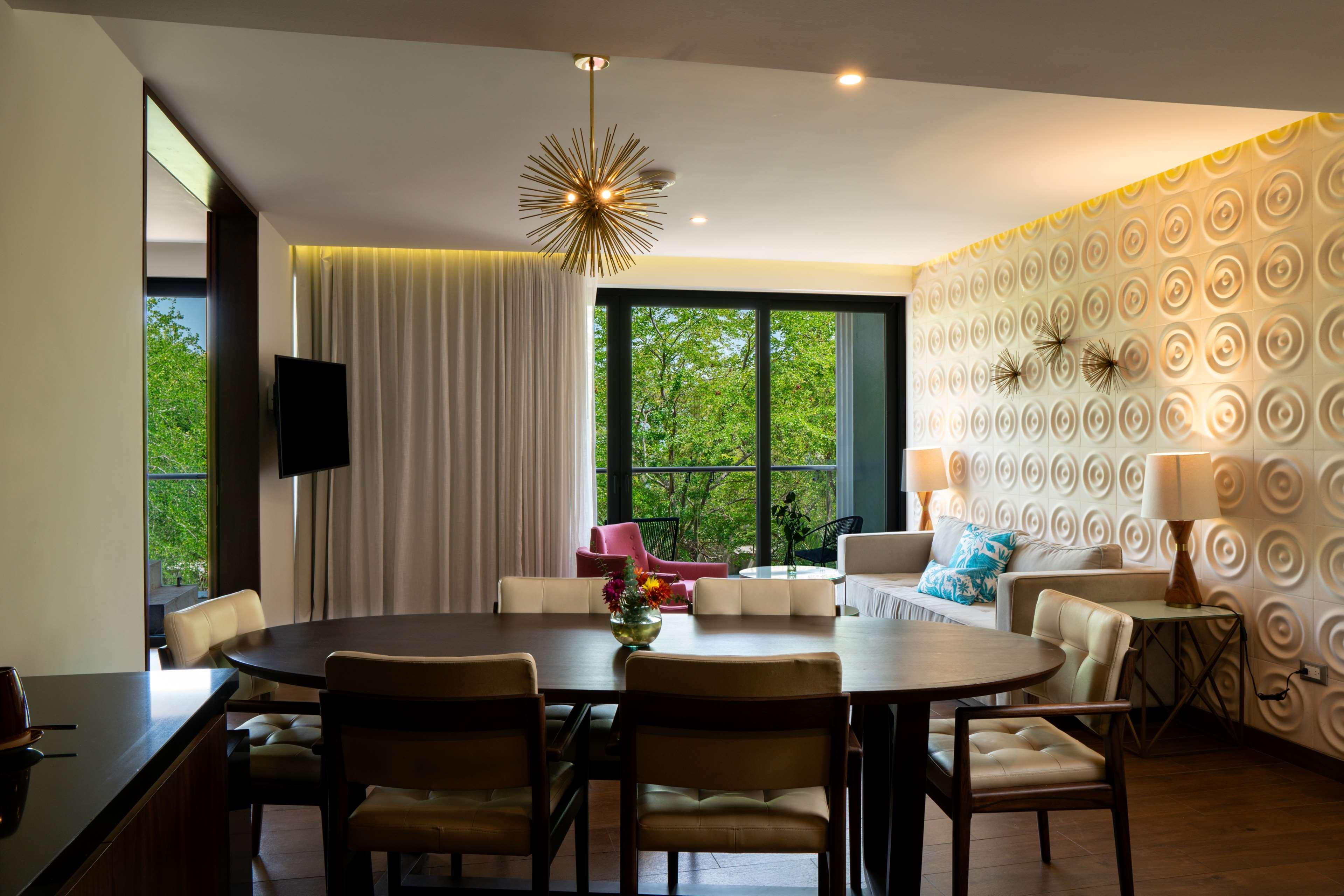 Suite Partial Ocean View One Bedroom