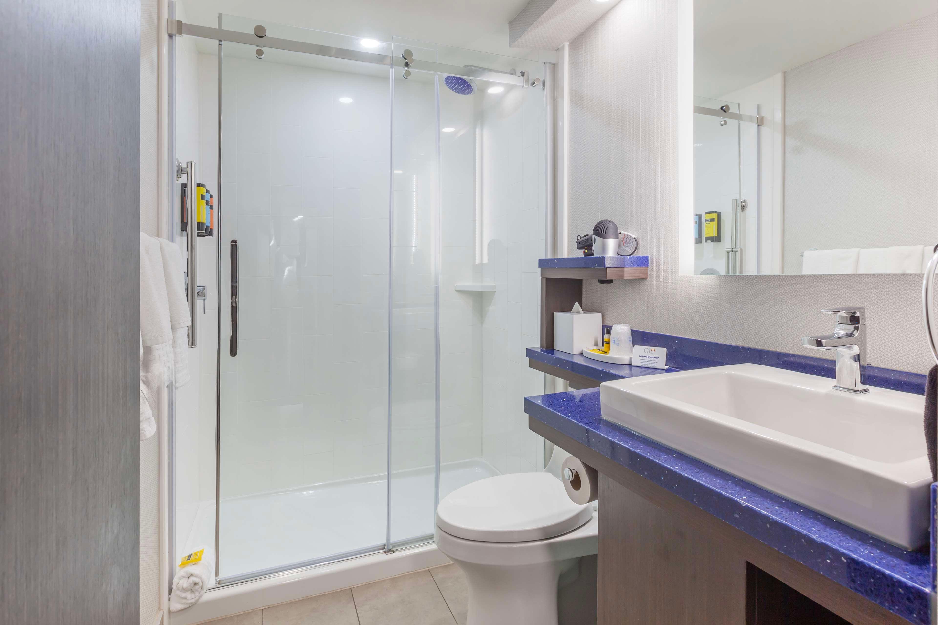 Suite with Kitchenette