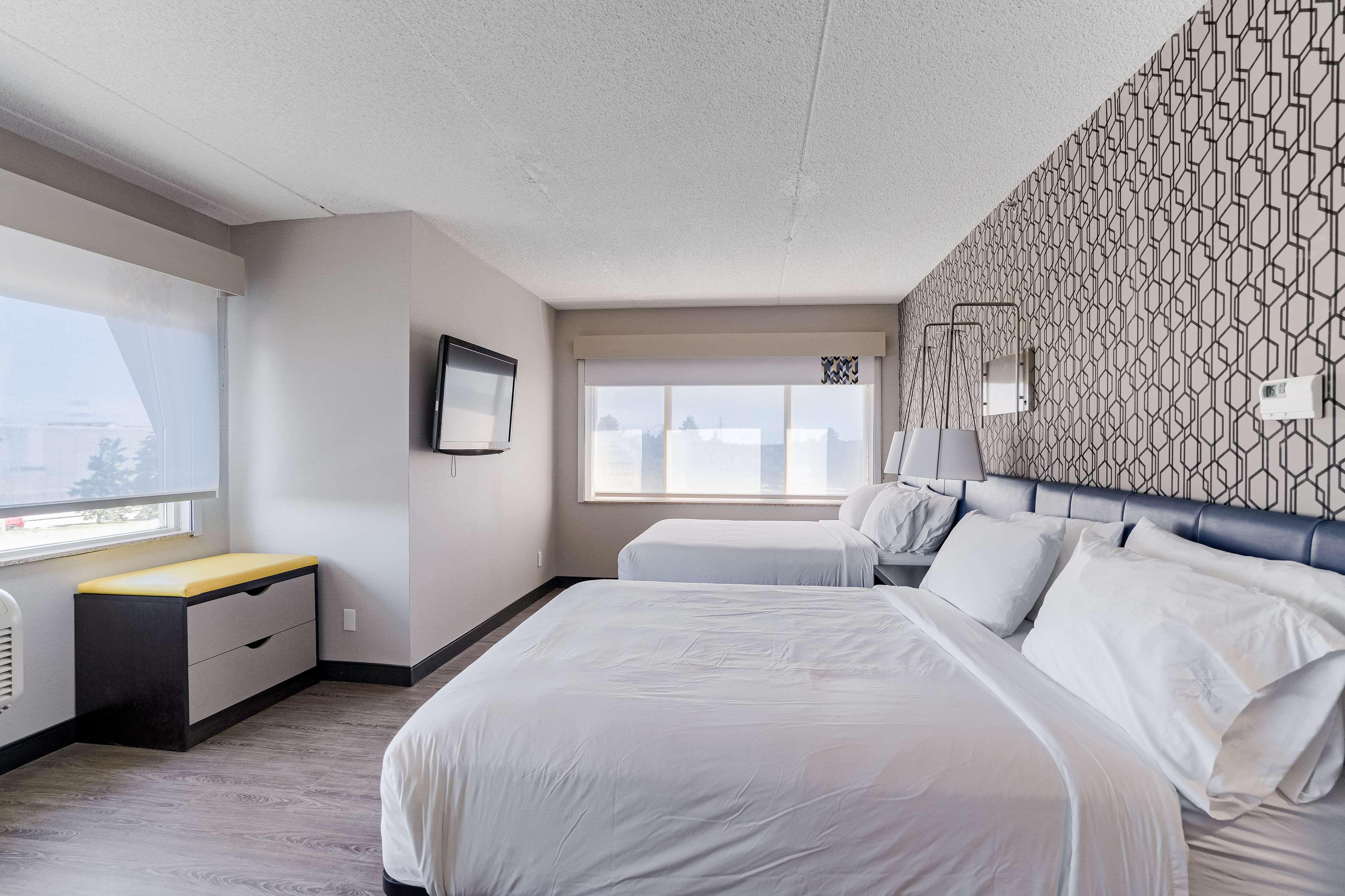 Suite Two Queen Beds