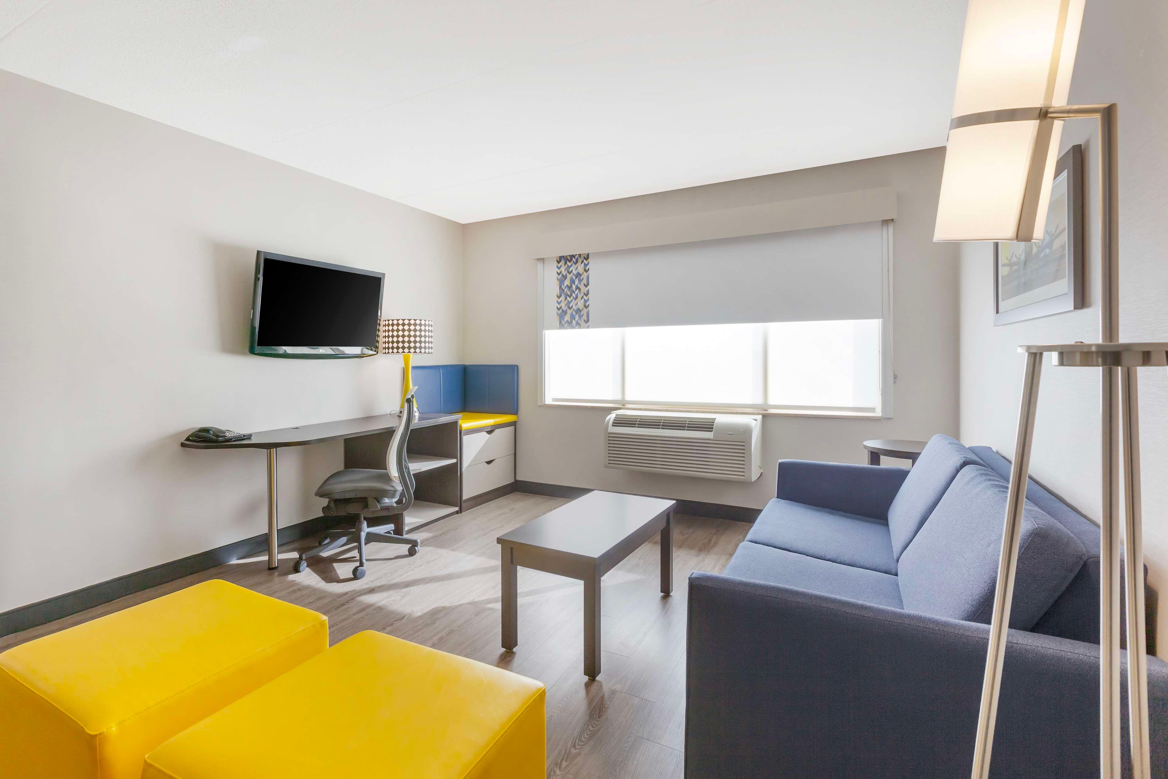 Suite Two Queen Beds