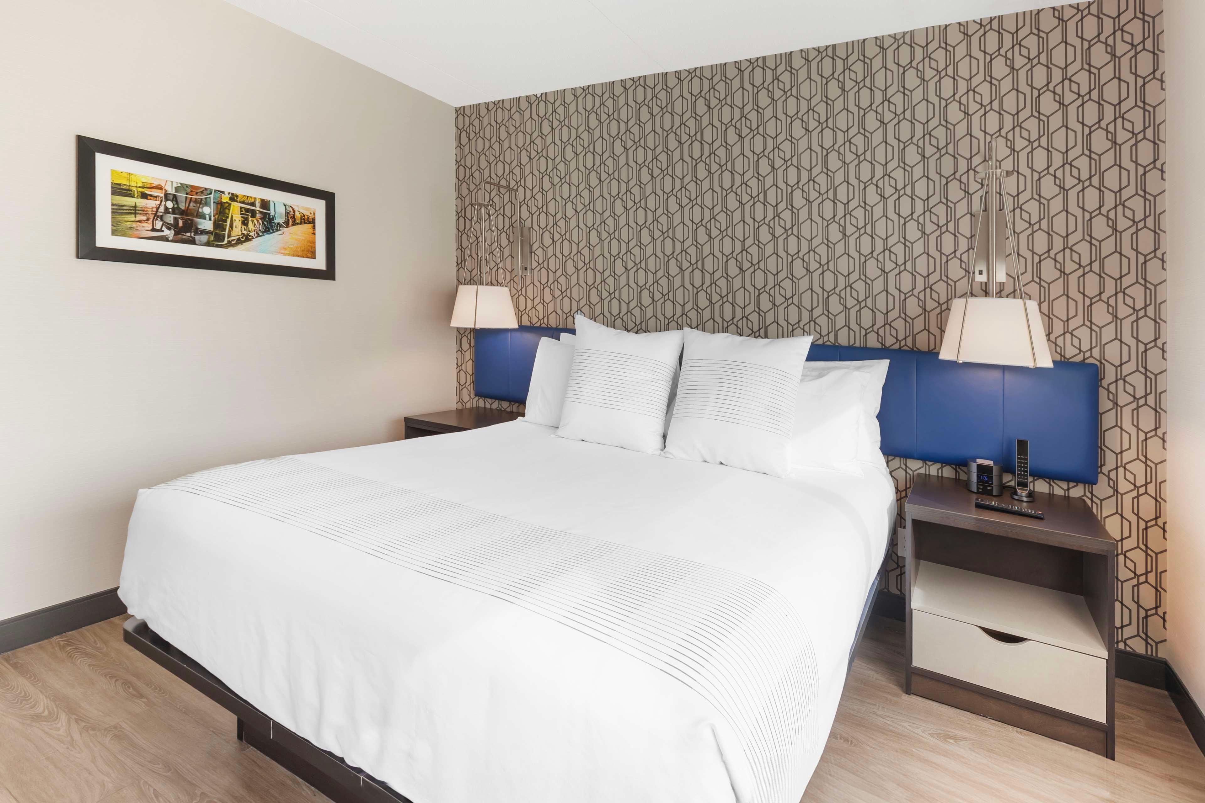 Suite Two Queen Beds